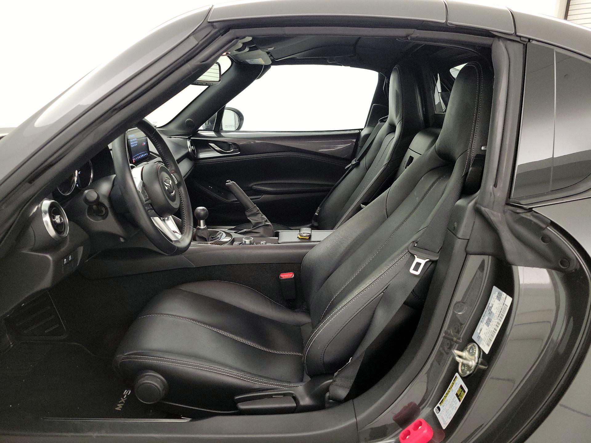 Thumbnail: 2021 Mazda MX-5 Miata - 11