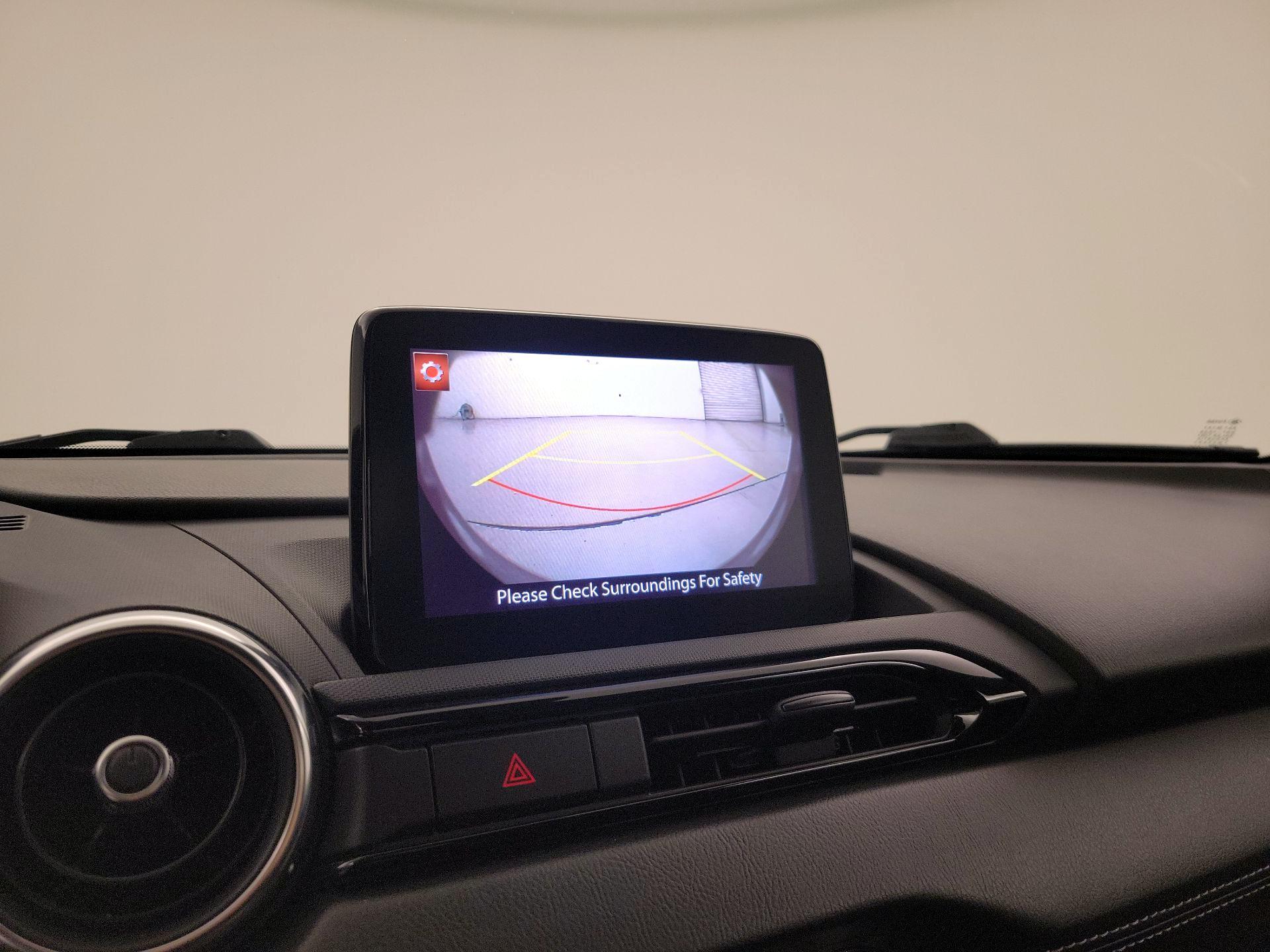 Thumbnail: 2021 Mazda MX-5 Miata - 14