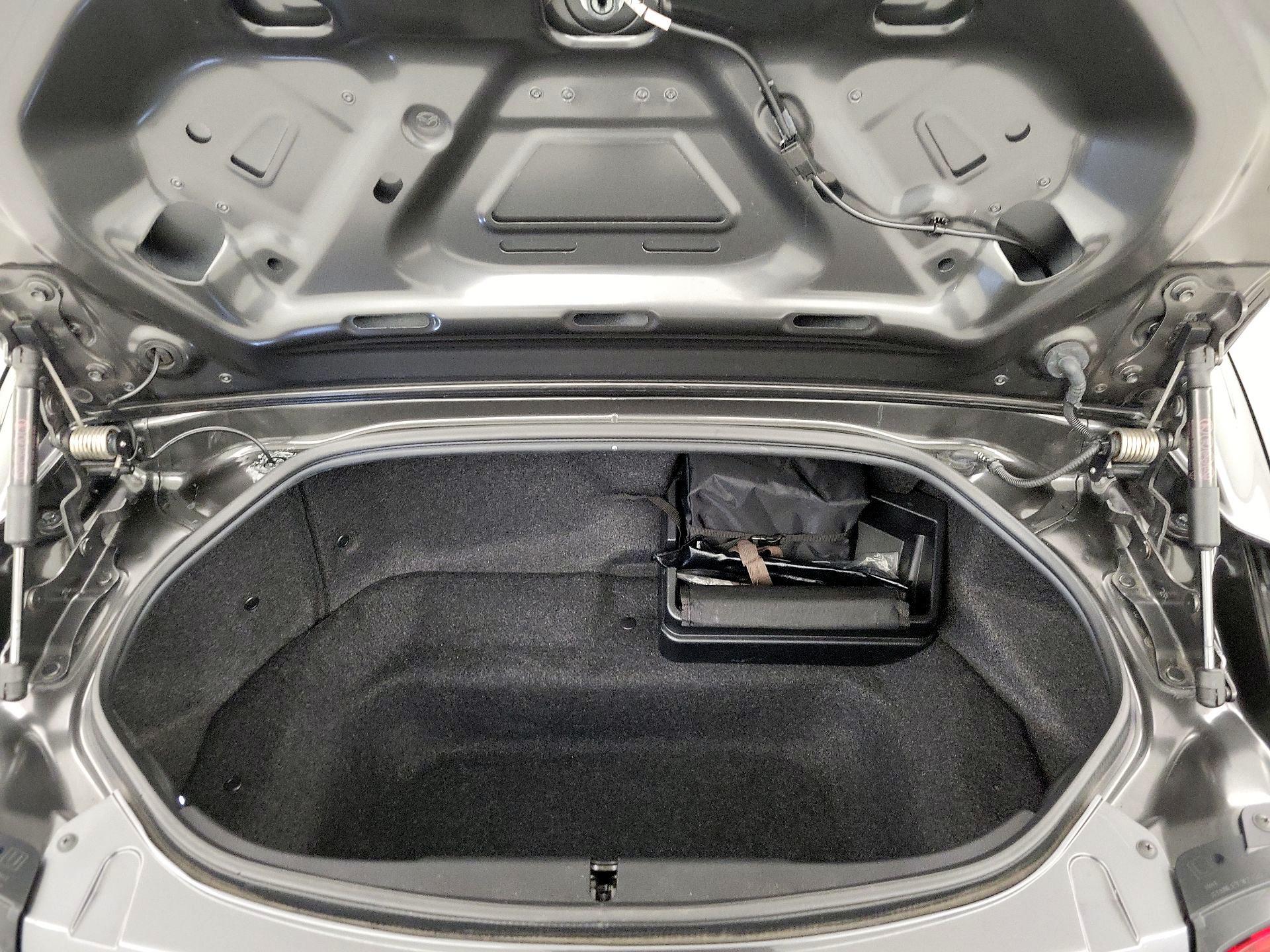 Thumbnail: 2021 Mazda MX-5 Miata - 18