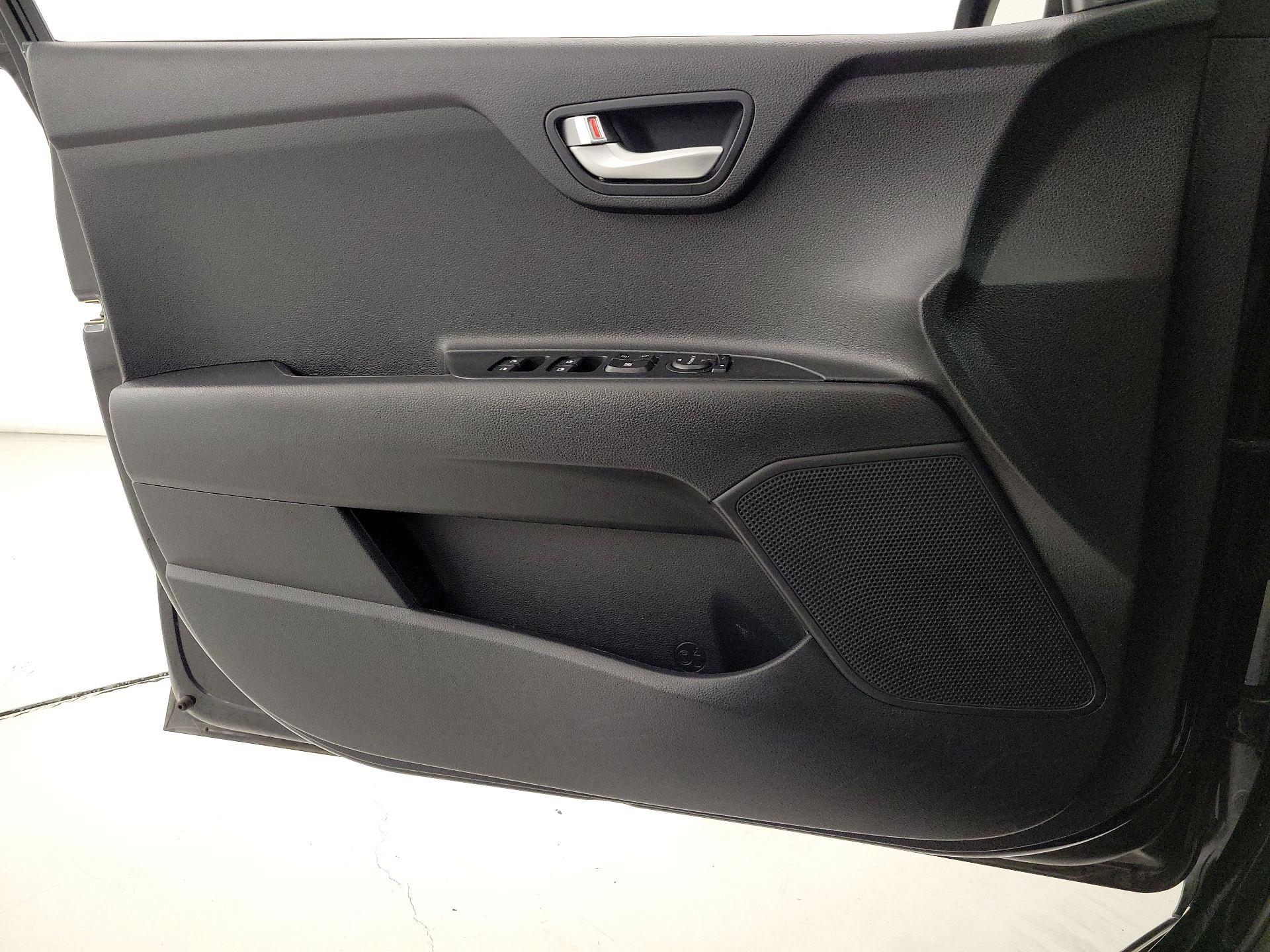 Thumbnail: 2020 Kia Rio - 12