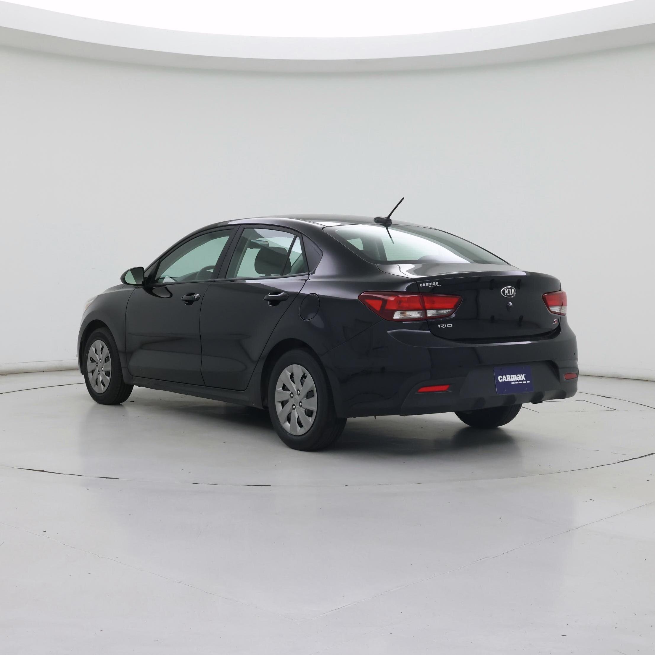 Thumbnail: 2020 Kia Rio - 2