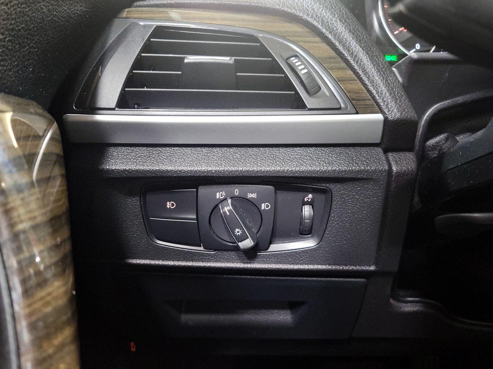 Thumbnail: 2016 BMW 2 Series - 13