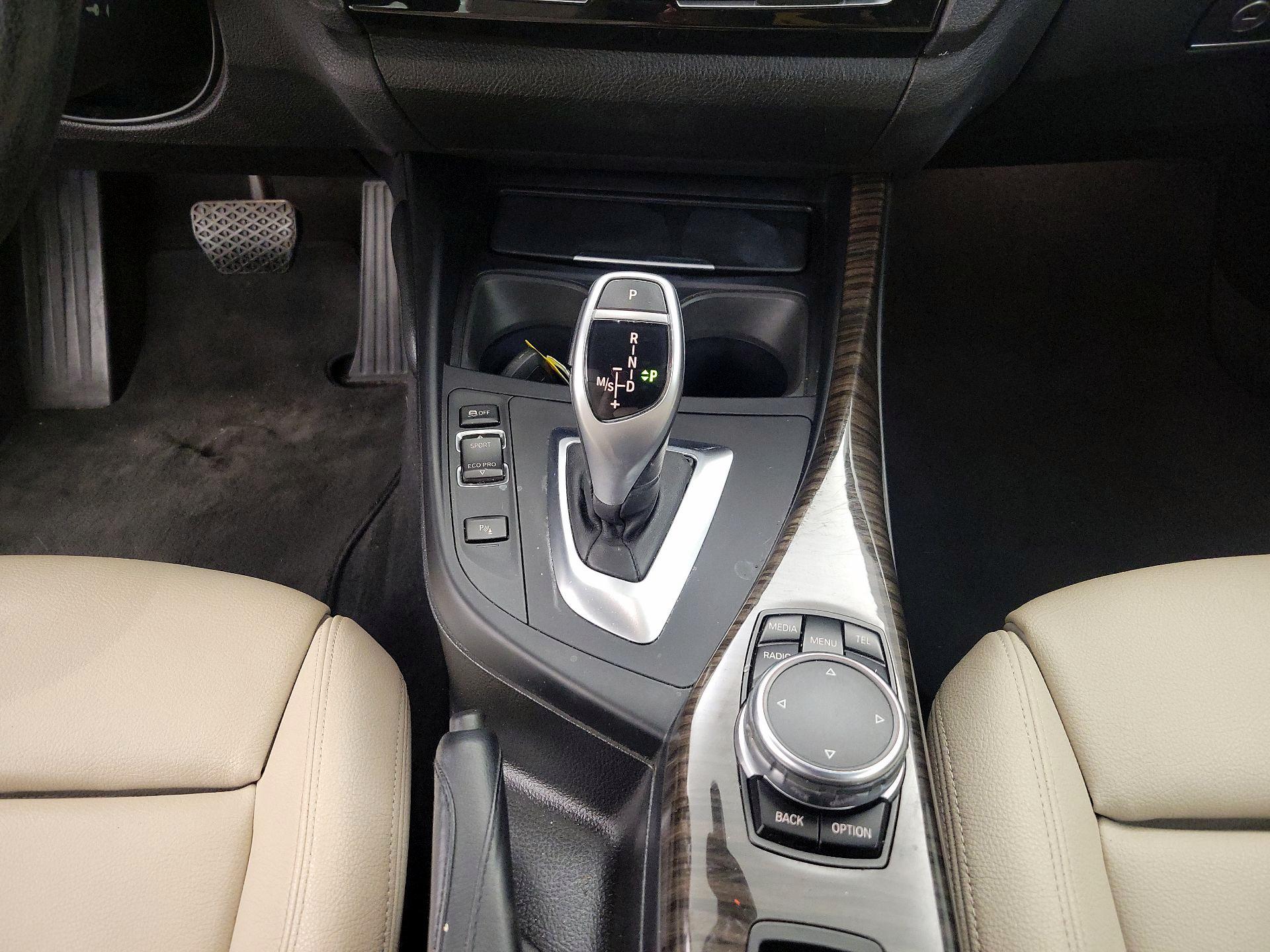 Thumbnail: 2016 BMW 2 Series - 17