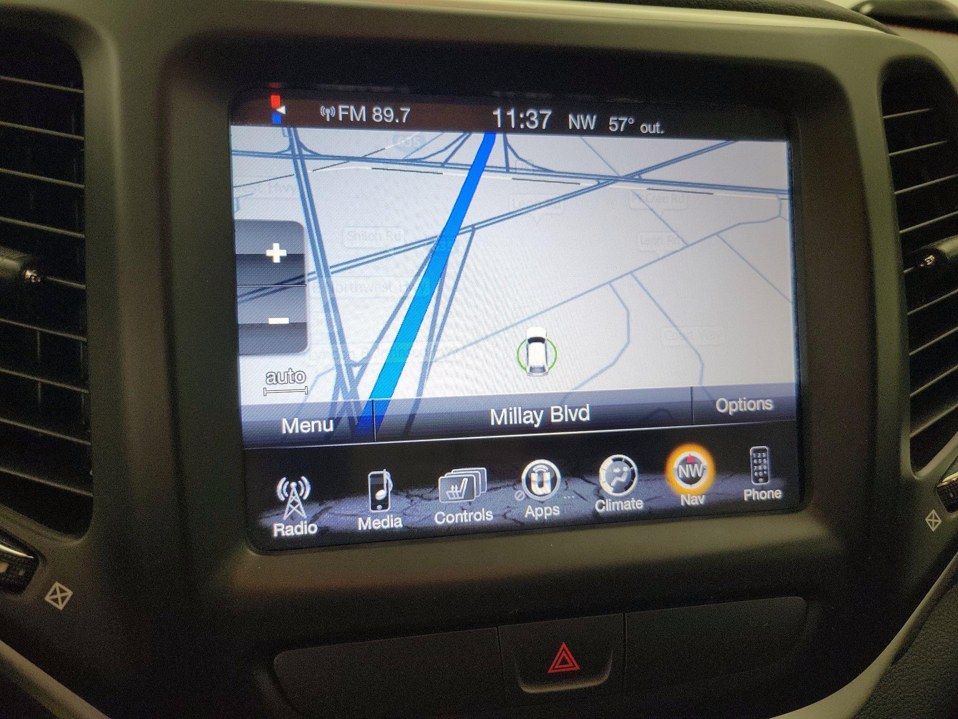 Thumbnail: 2016 Jeep Cherokee - 14