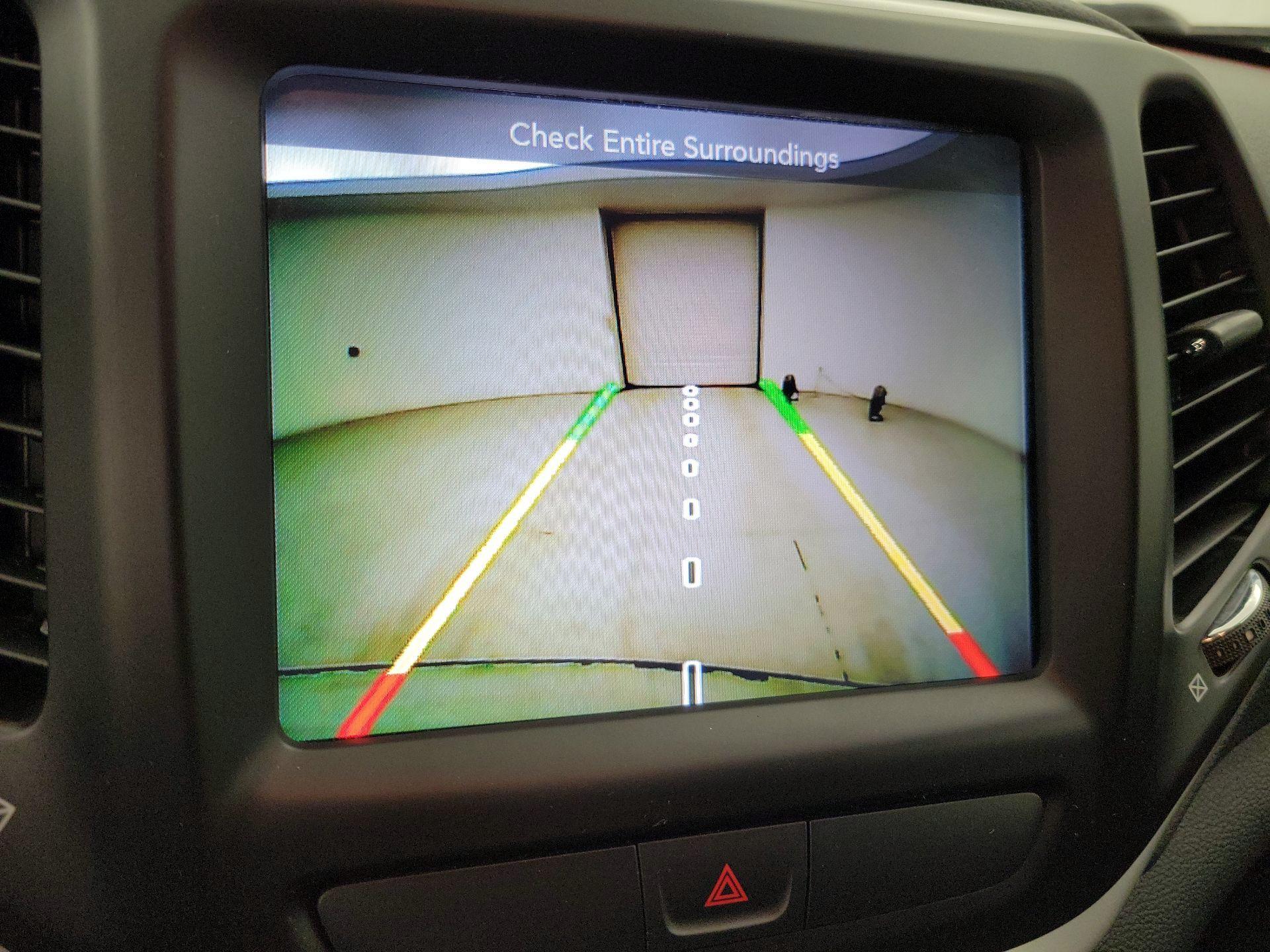 Thumbnail: 2016 Jeep Cherokee - 15