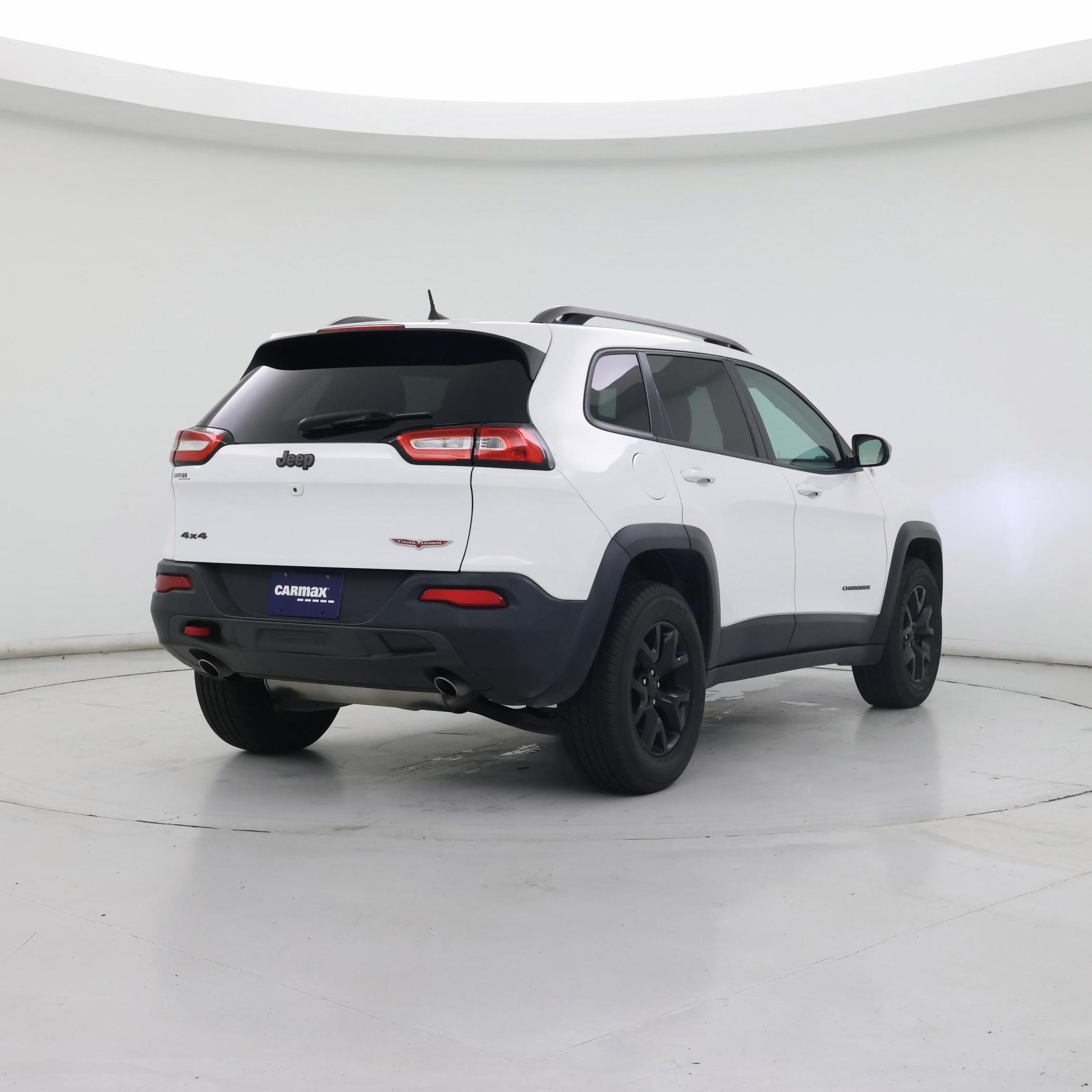 Thumbnail: 2016 Jeep Cherokee - 8