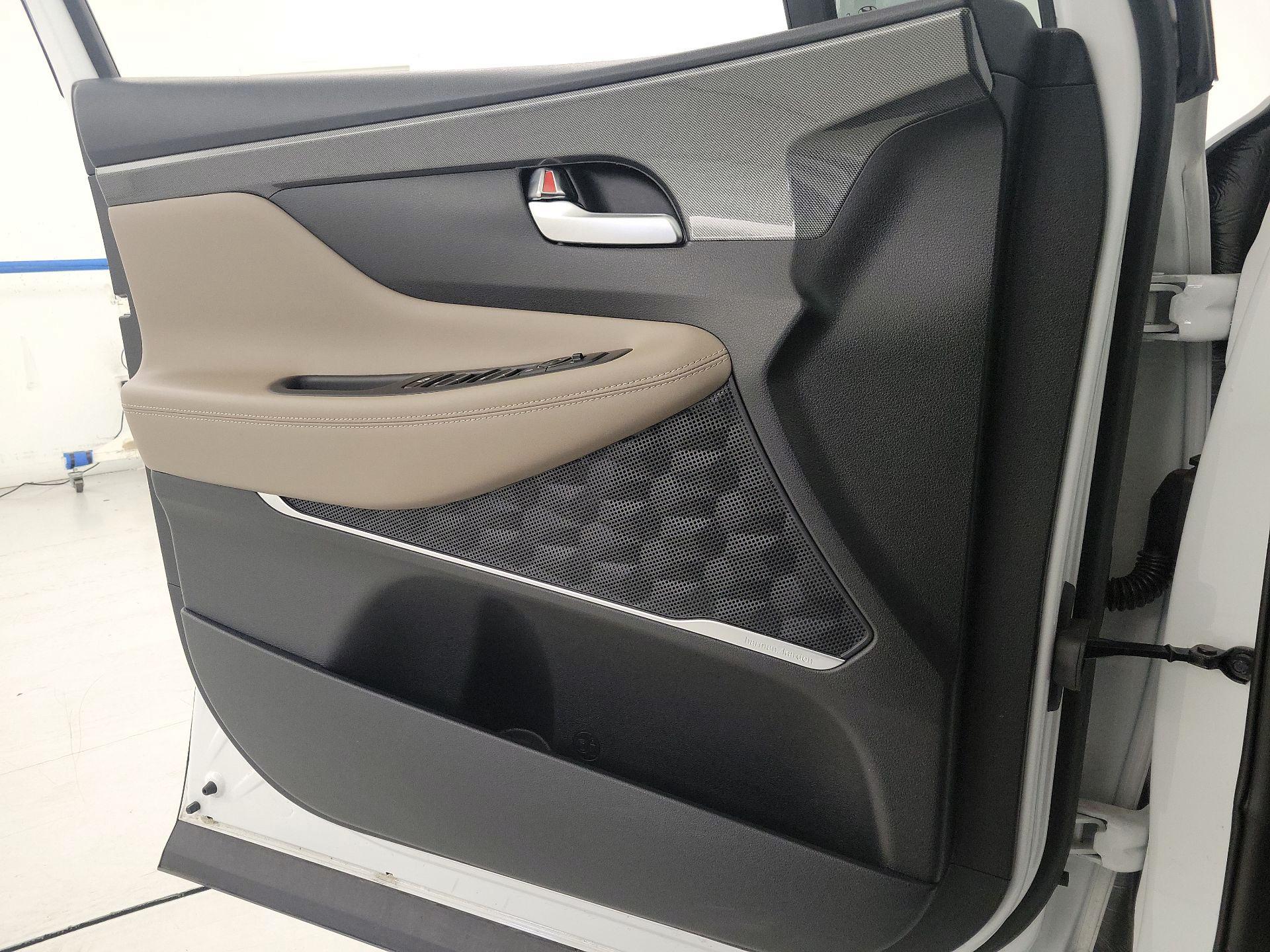 Thumbnail: 2022 Hyundai Santa Fe - 12