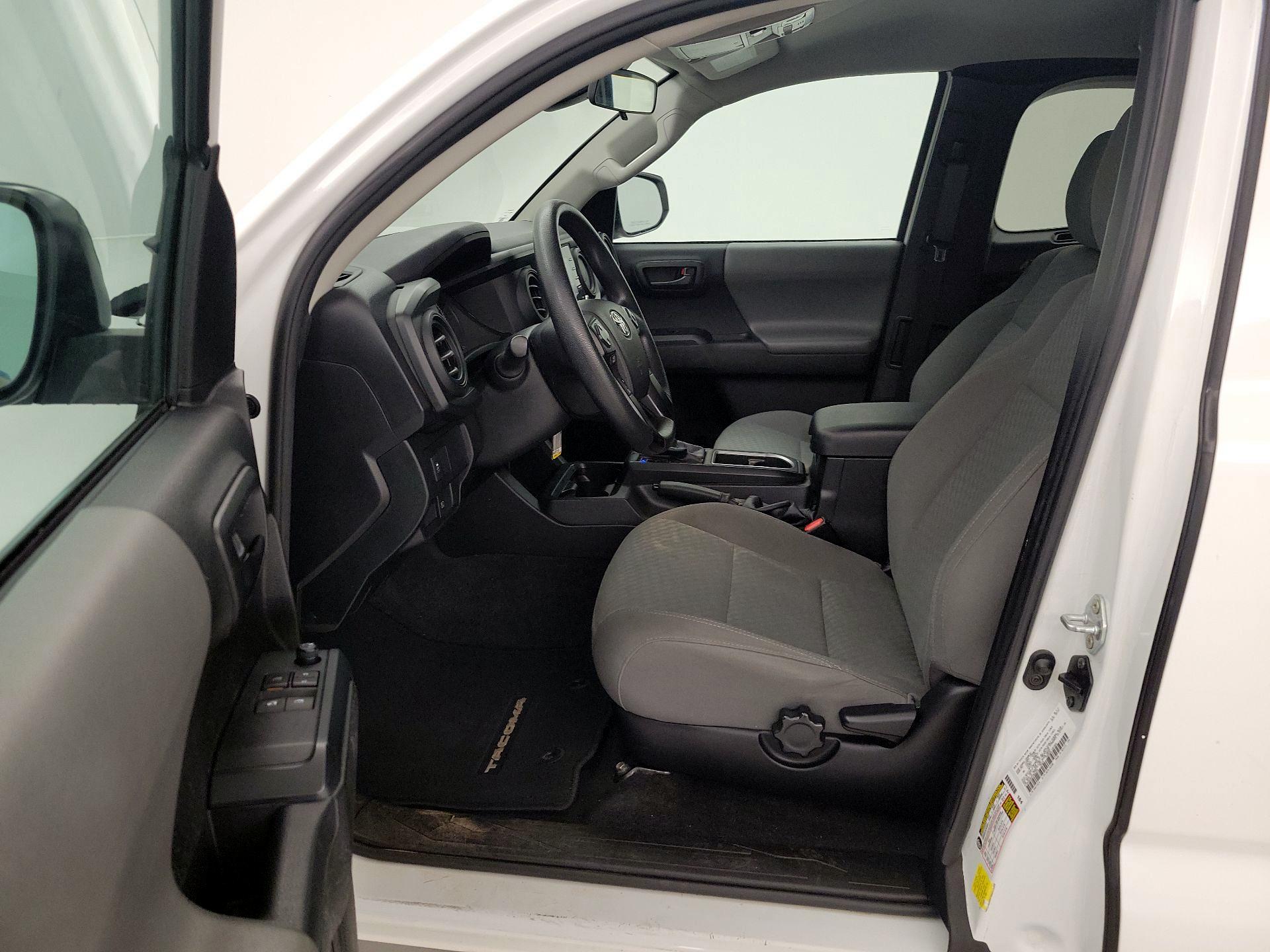 Thumbnail: 2021 Toyota Tacoma - 11