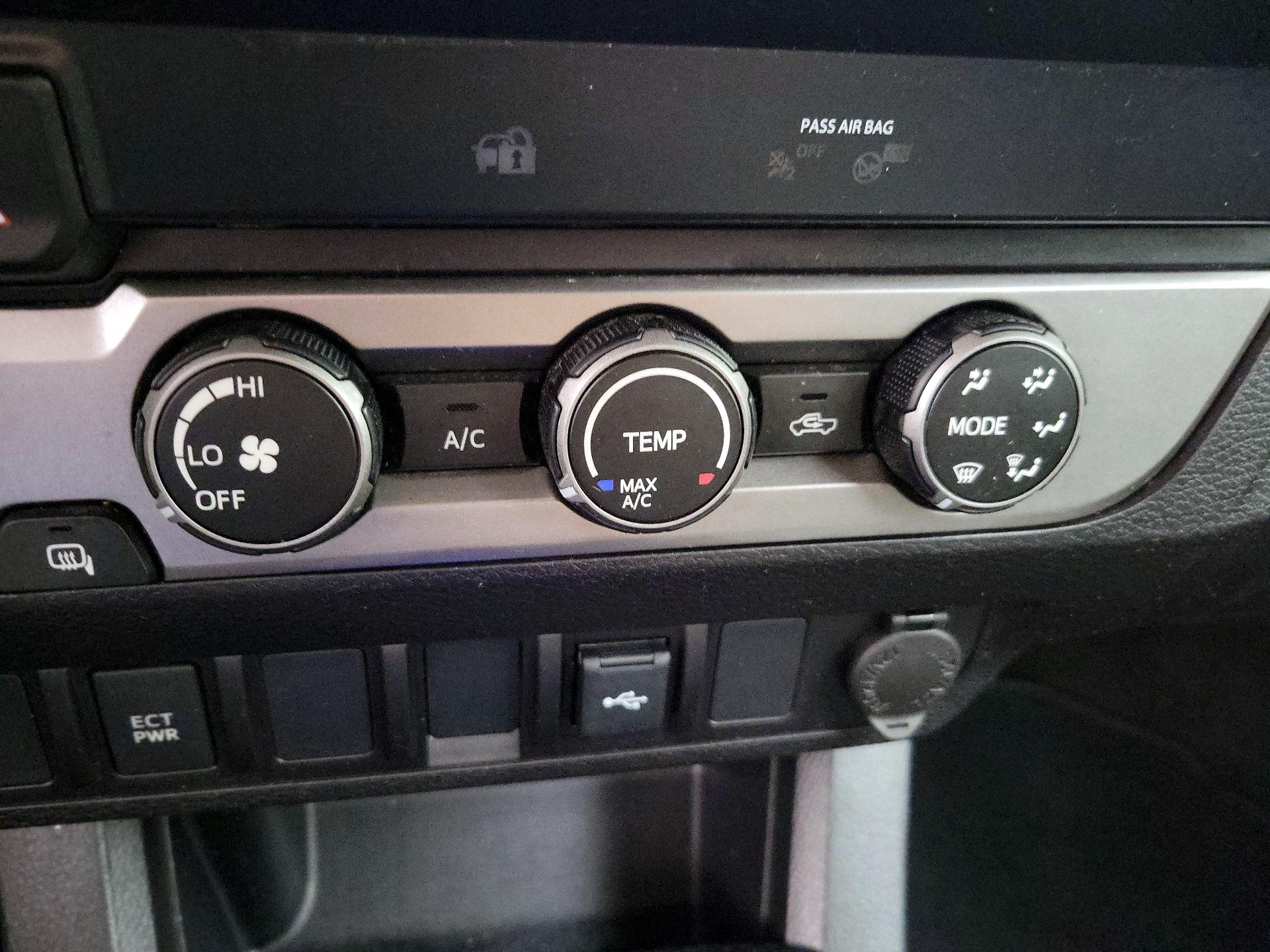 Thumbnail: 2021 Toyota Tacoma - 16