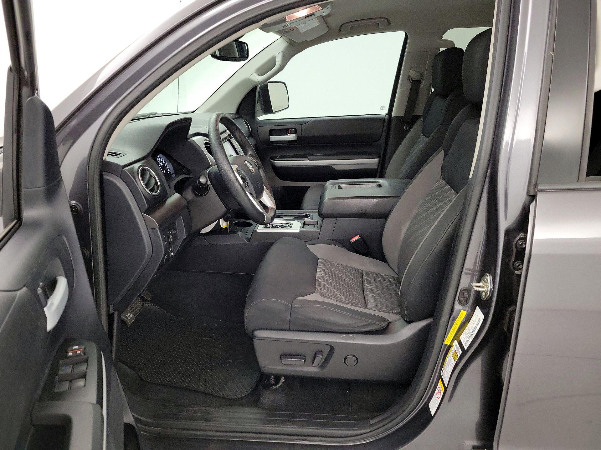 Thumbnail: 2019 Toyota Tundra - 11