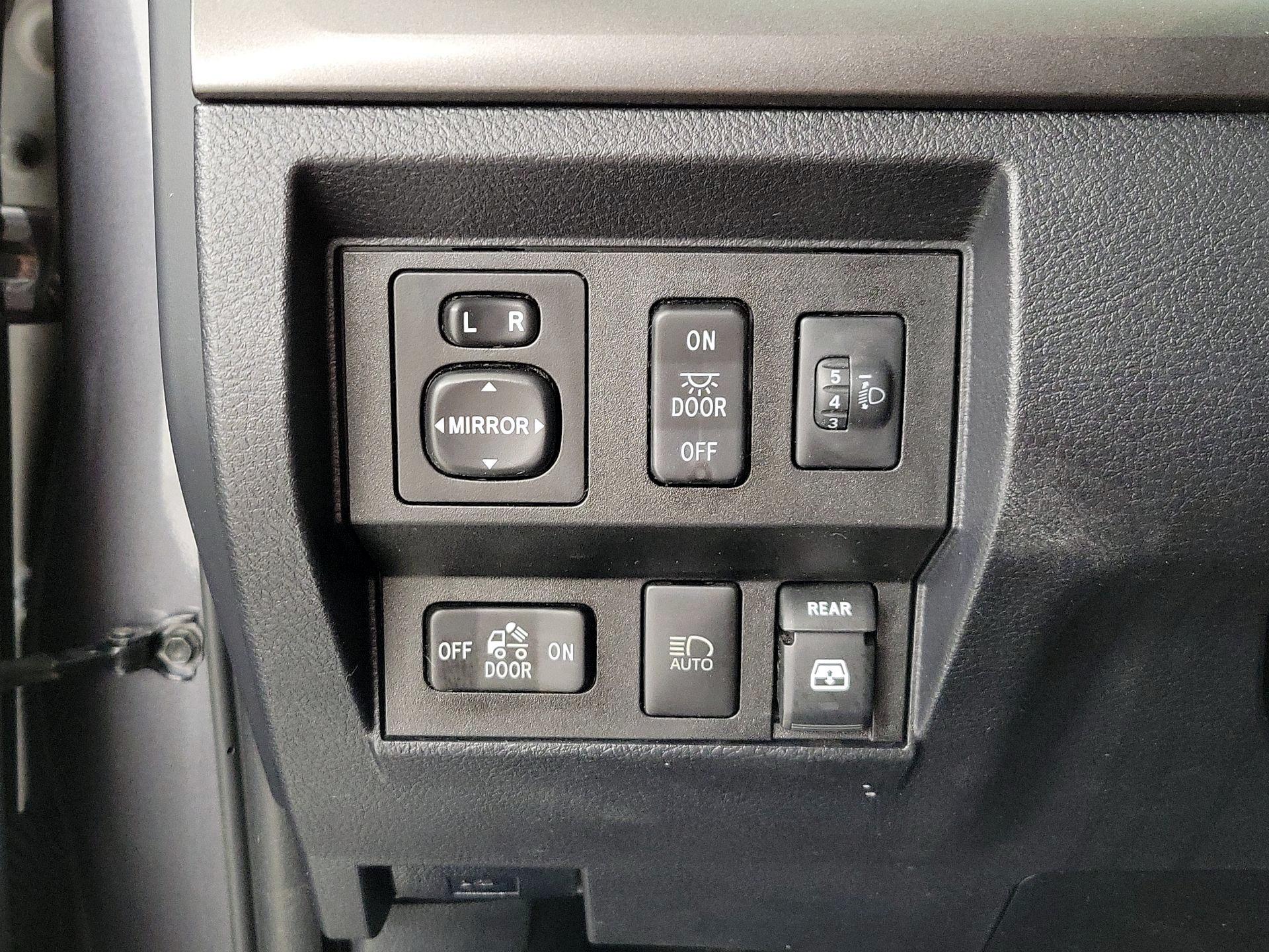 Thumbnail: 2019 Toyota Tundra - 13