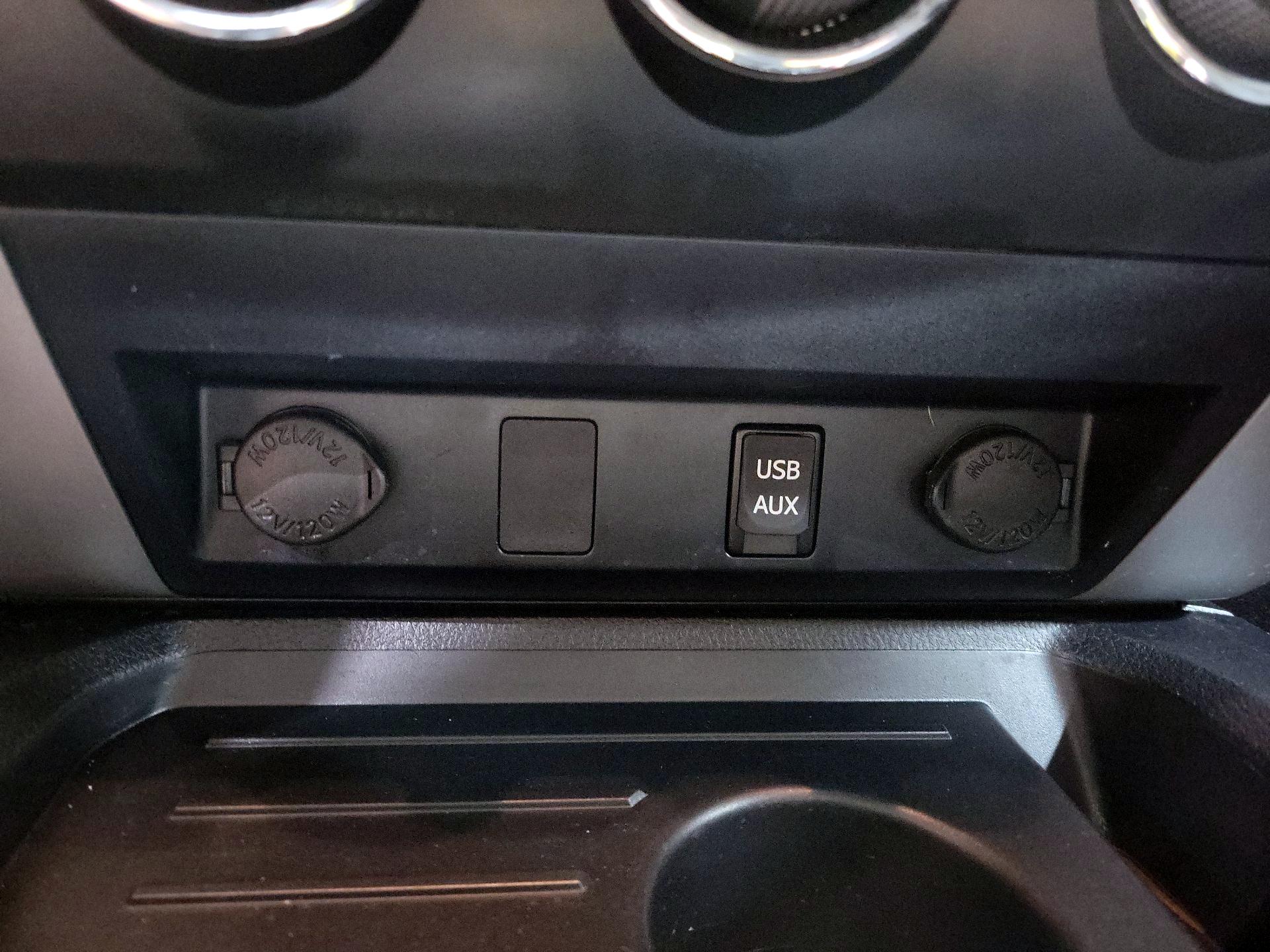 Thumbnail: 2019 Toyota Tundra - 18