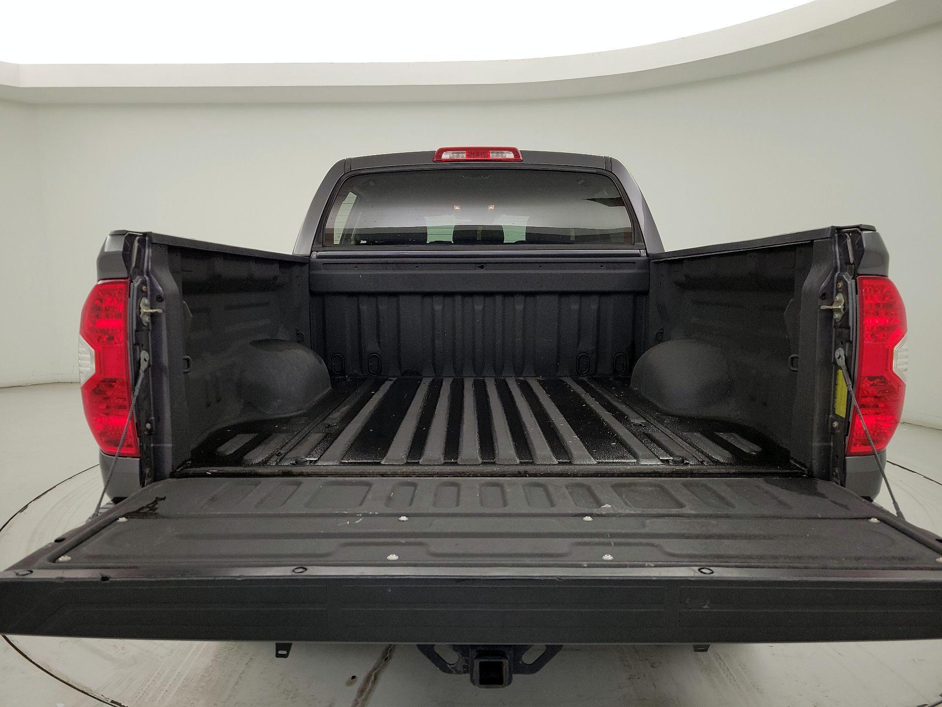 Thumbnail: 2019 Toyota Tundra - 20
