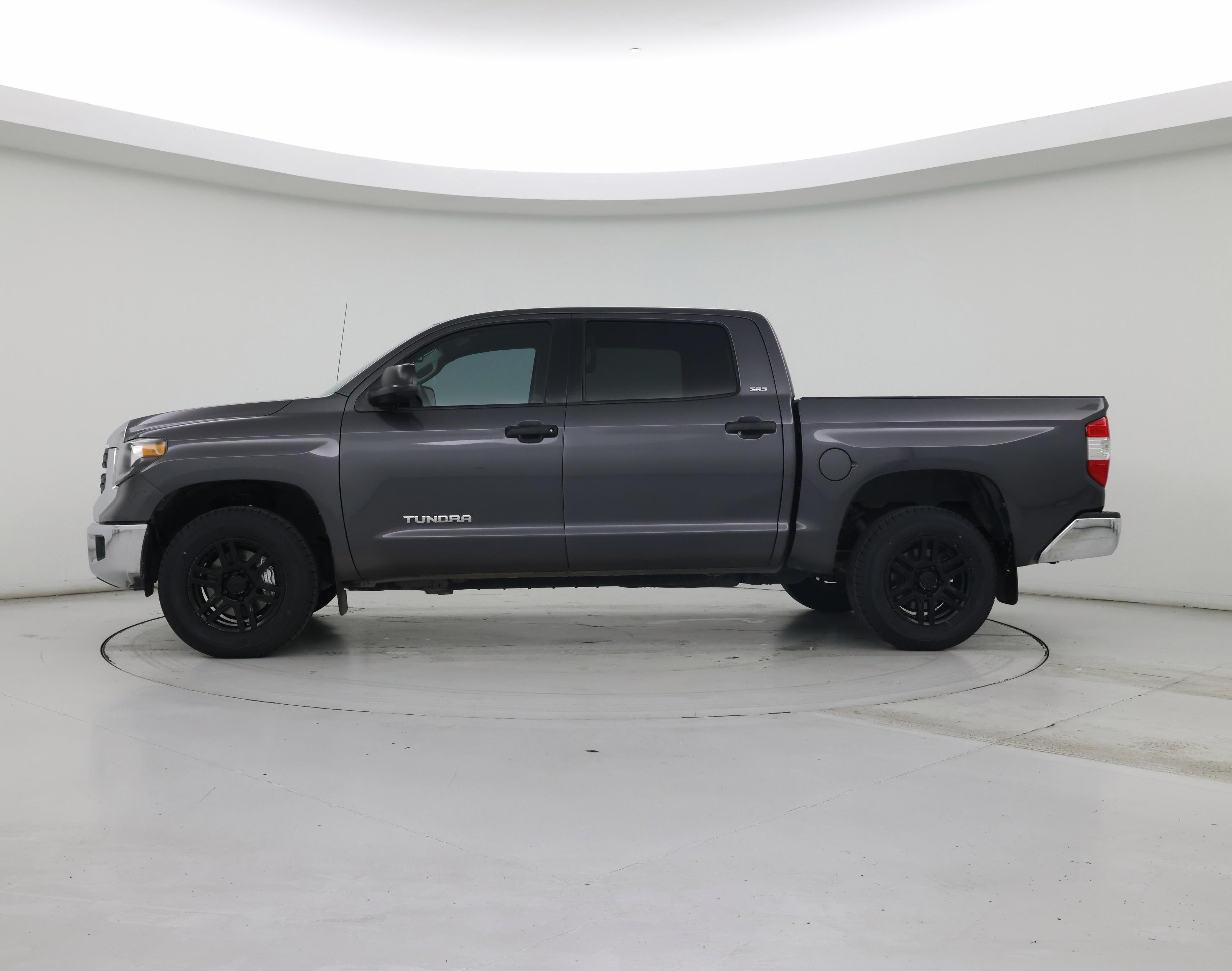 Thumbnail: 2019 Toyota Tundra - 3