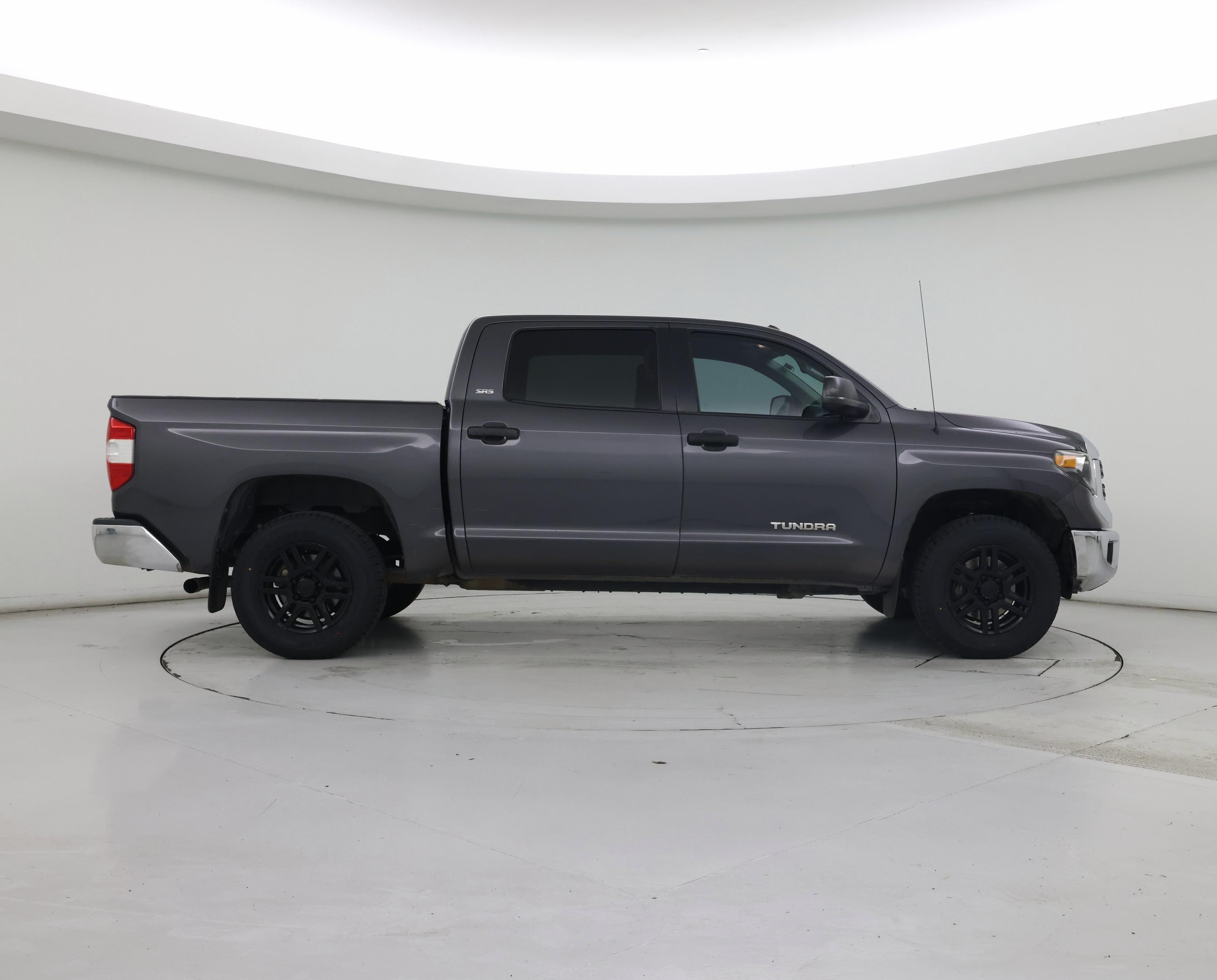 Thumbnail: 2019 Toyota Tundra - 7