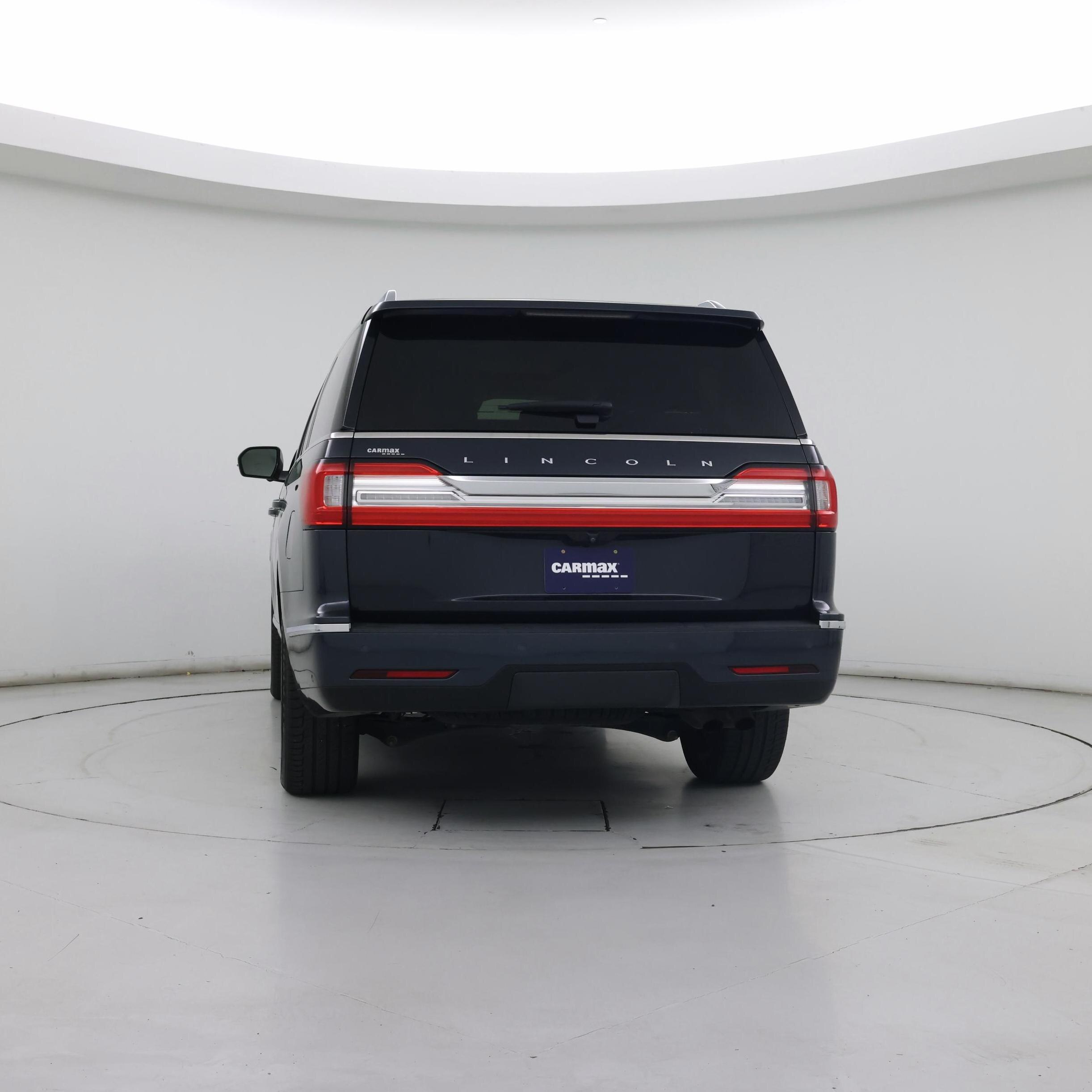 Thumbnail: 2021 Lincoln Navigator L - 6