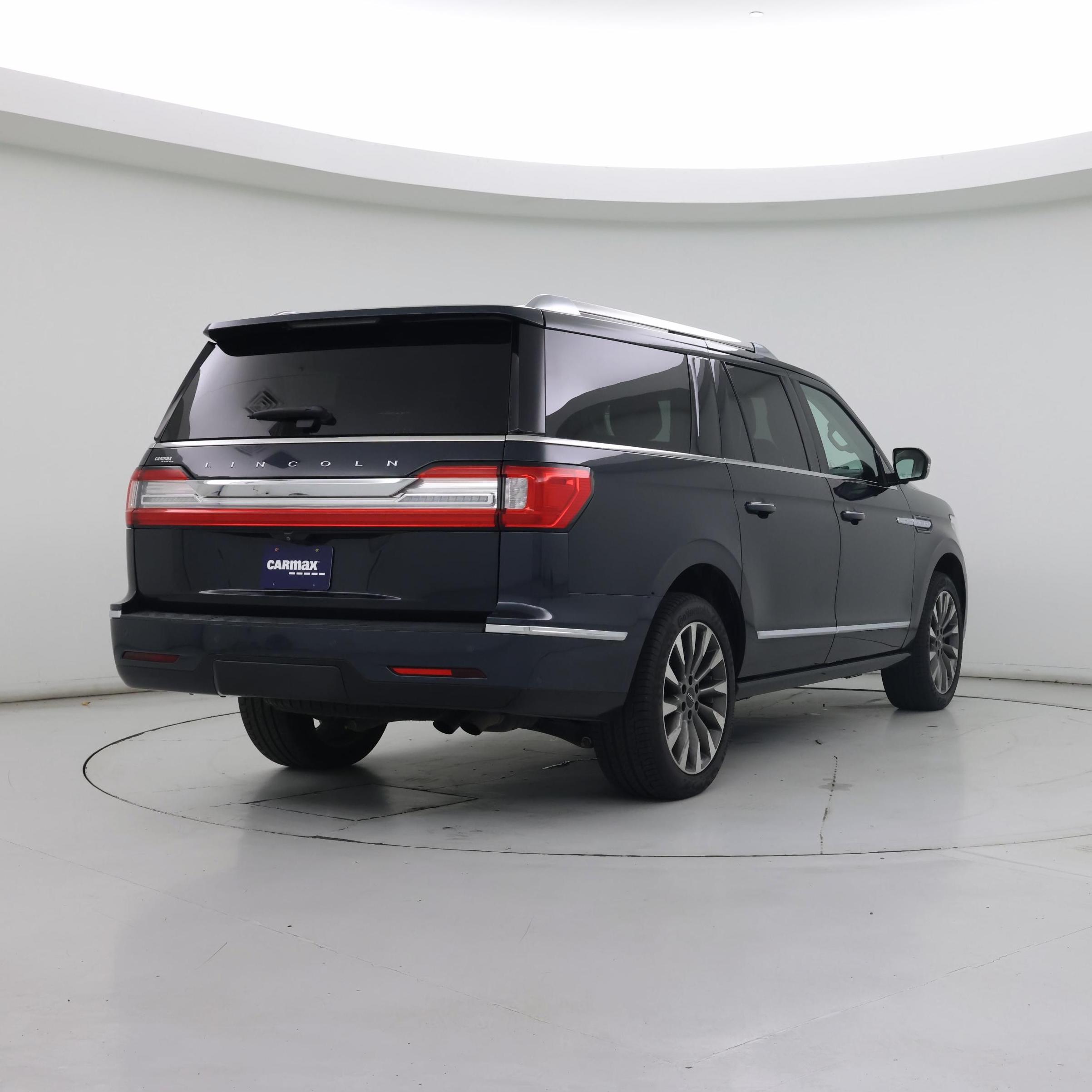 Thumbnail: 2021 Lincoln Navigator L - 8