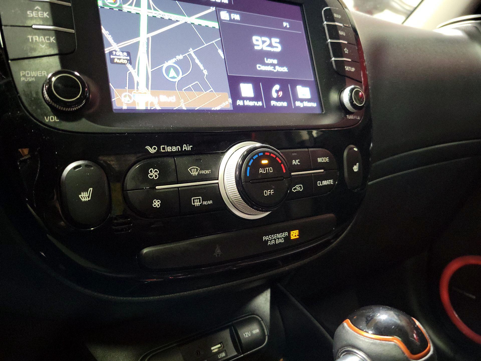 Thumbnail: 2019 Kia Soul - 16