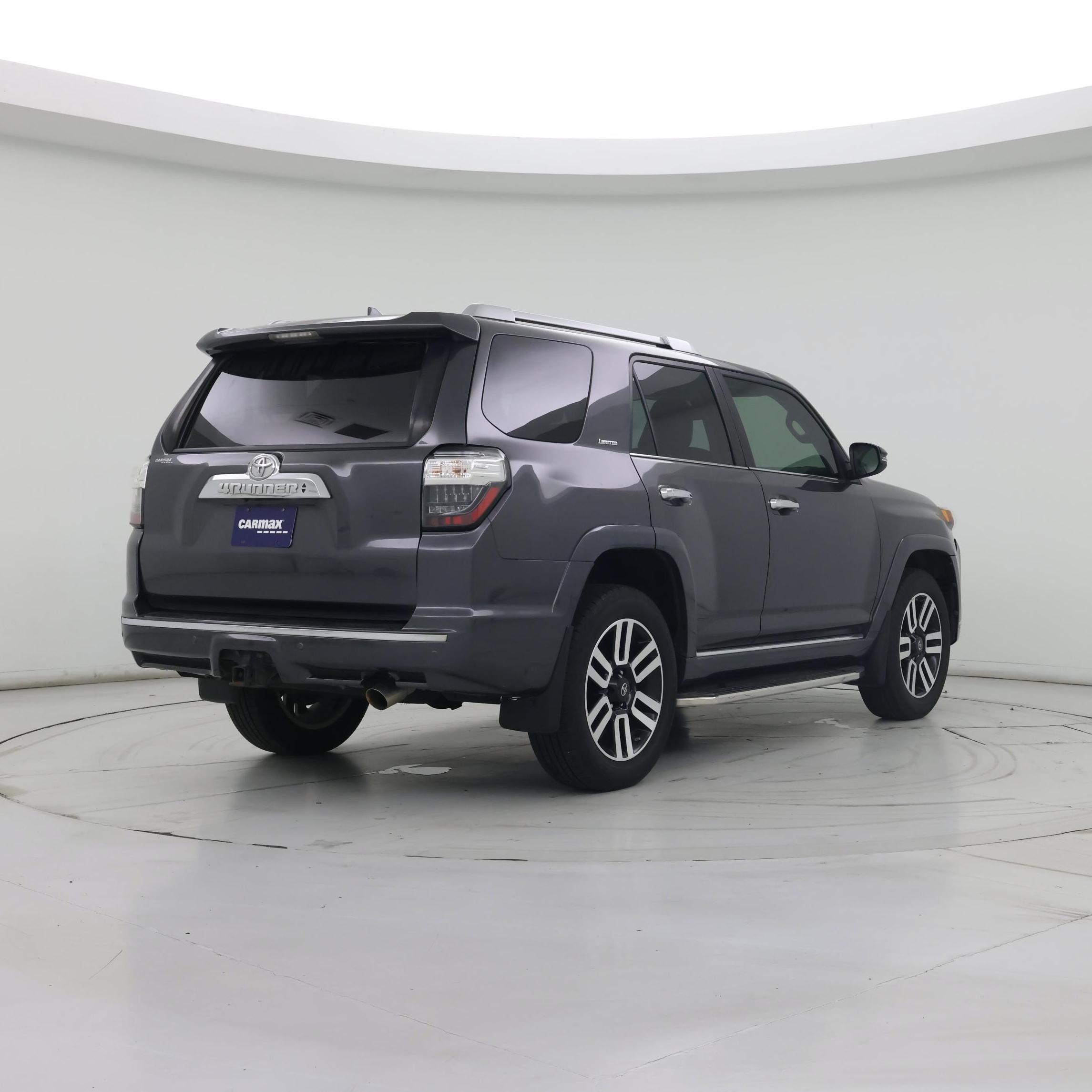 Thumbnail: 2017 Toyota 4Runner - 8