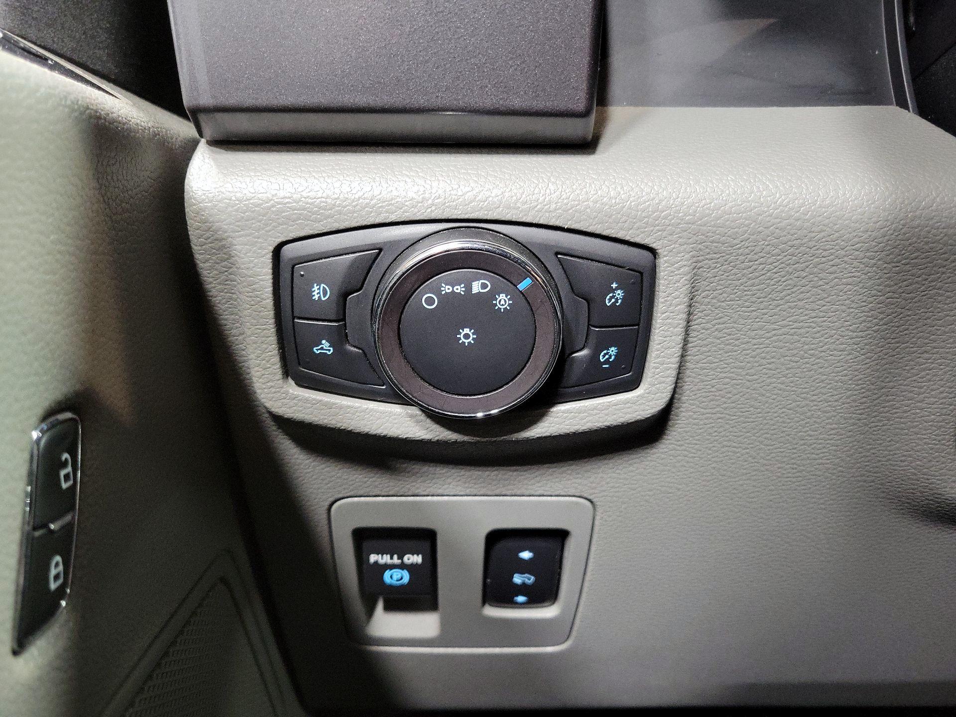 Thumbnail: 2019 Ford F-150 - 13