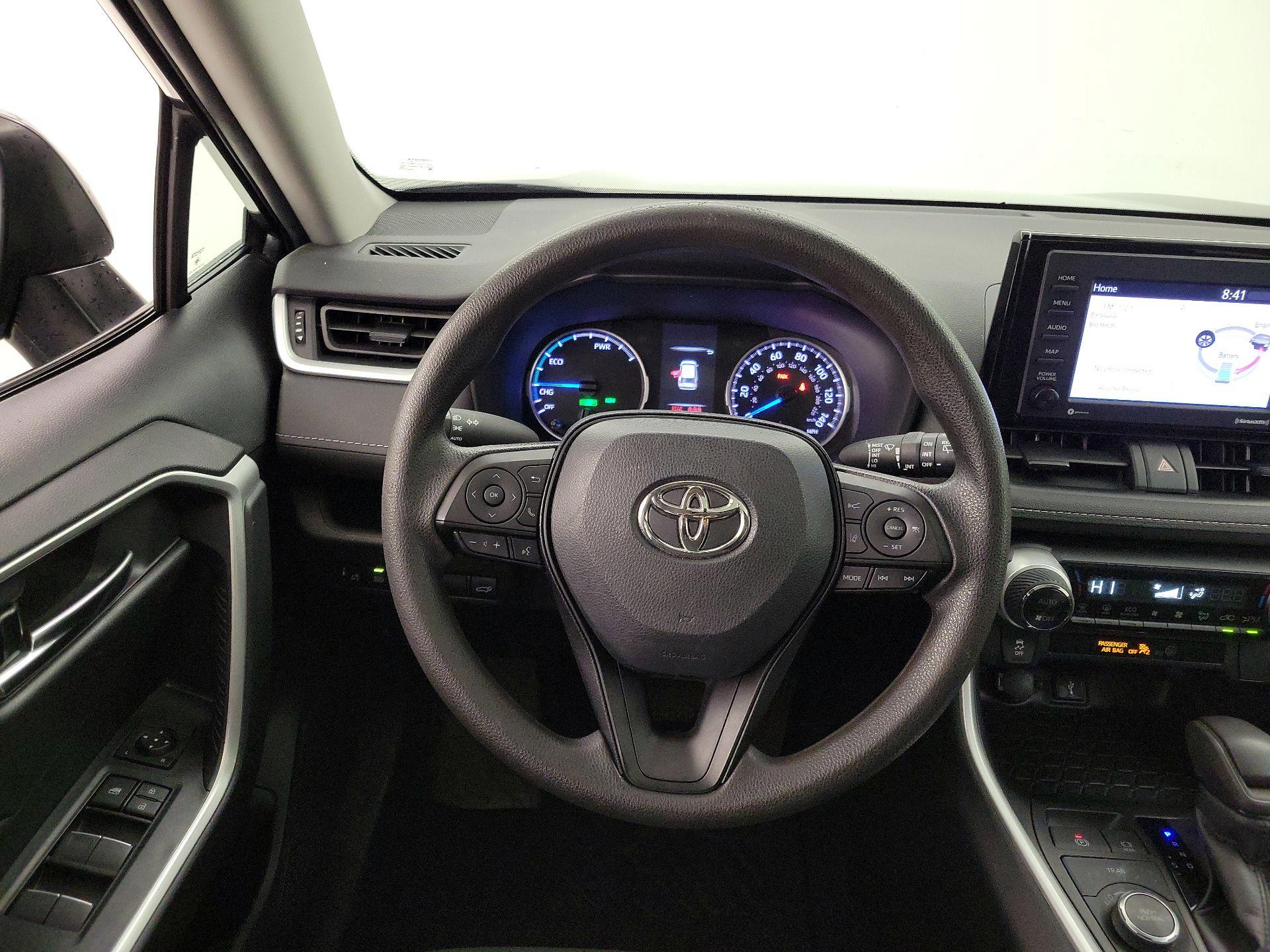 Thumbnail: 2022 Toyota RAV4 - 10