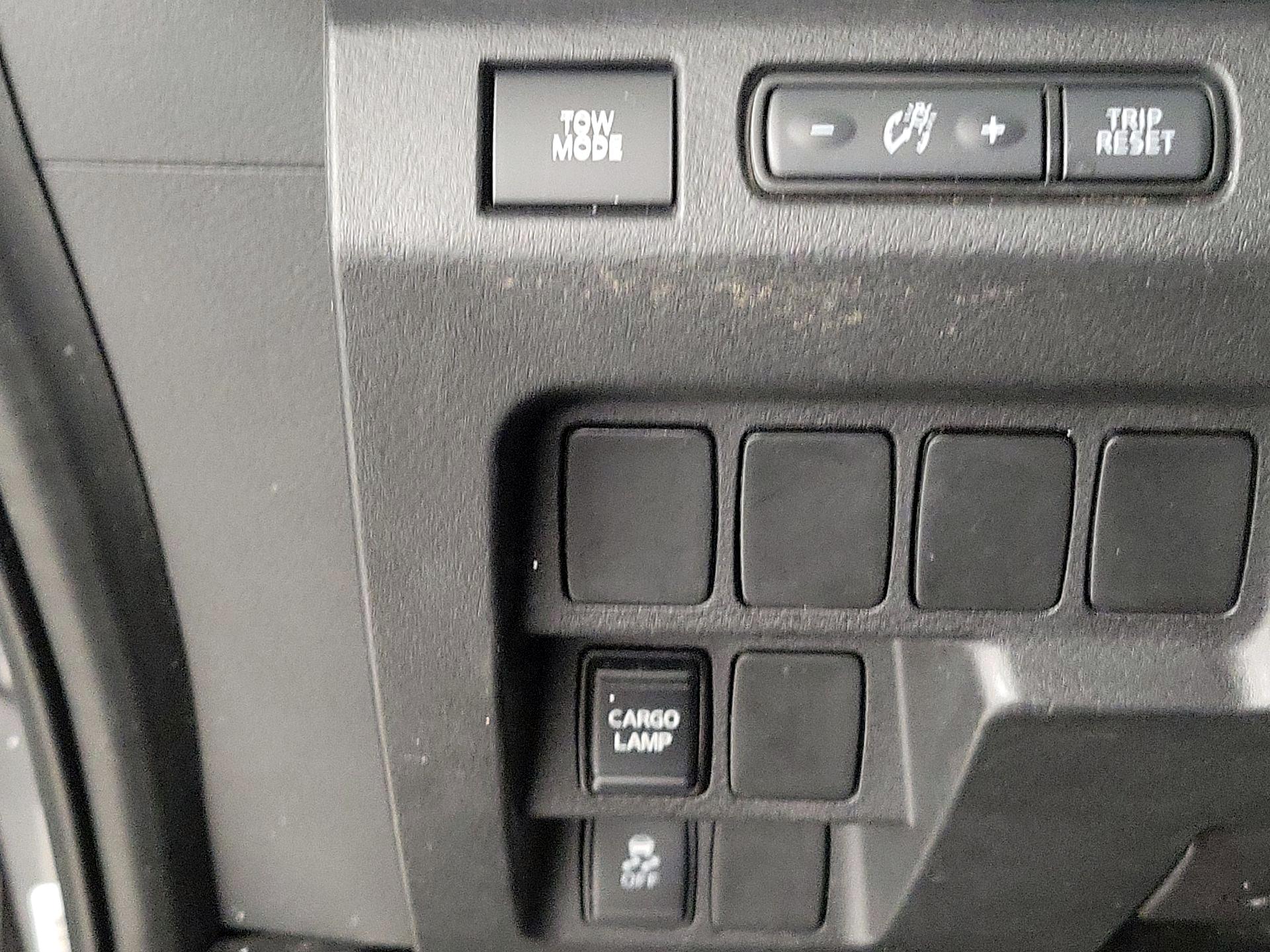 Thumbnail: 2022 Nissan Frontier - 13