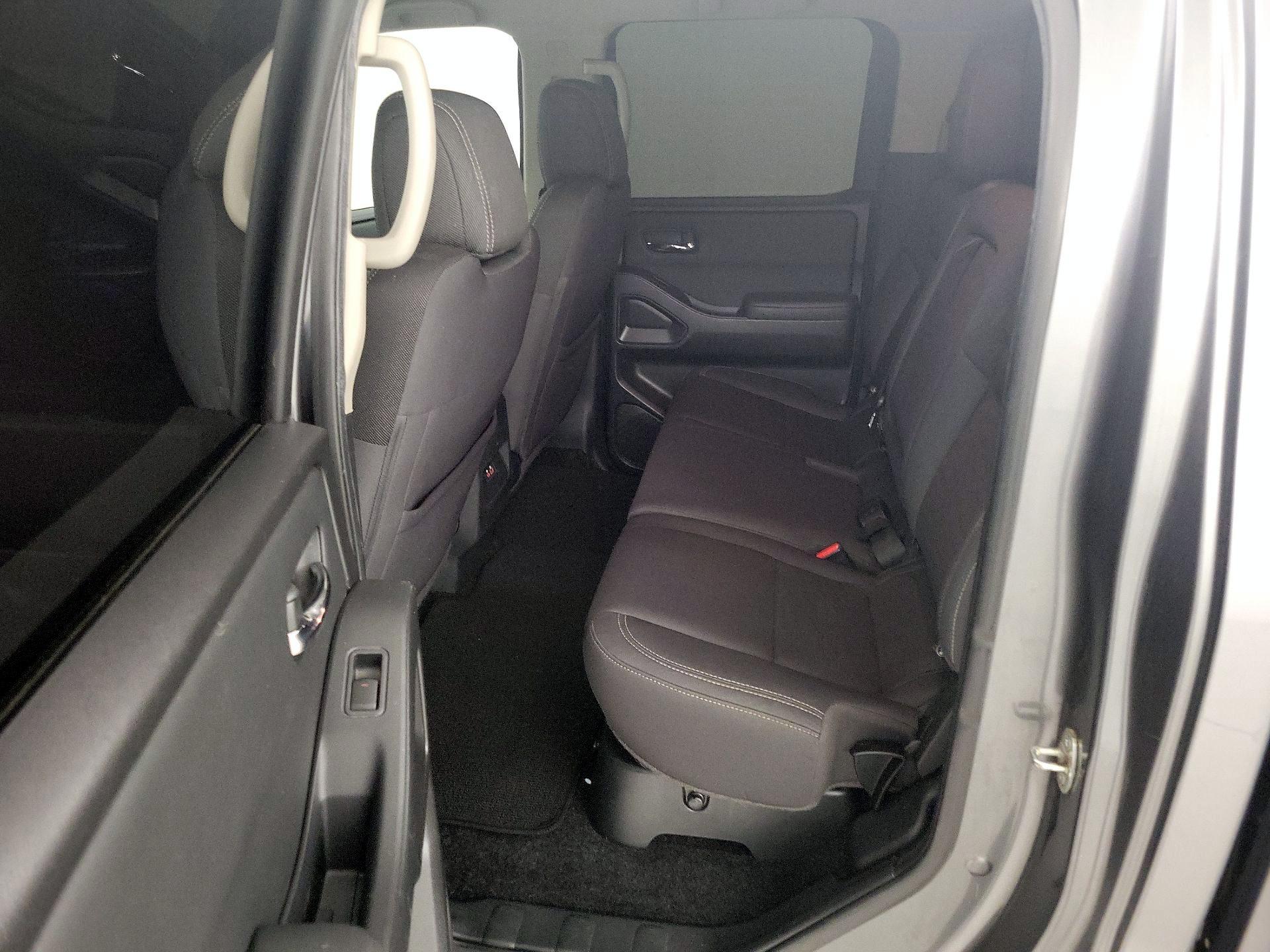 Thumbnail: 2022 Nissan Frontier - 19