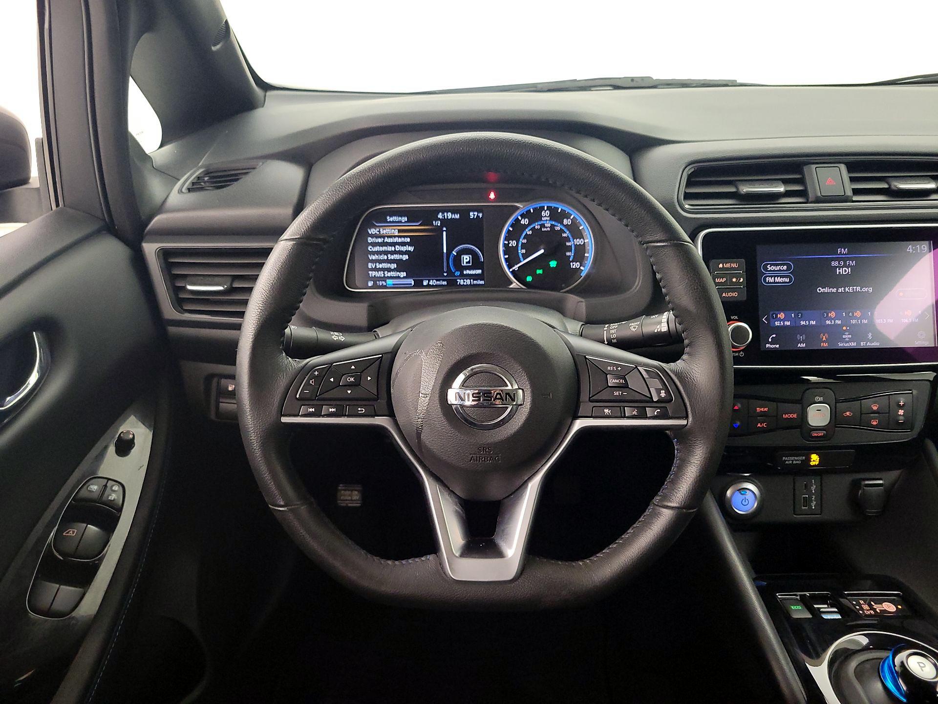 Thumbnail: 2020 Nissan Leaf - 10