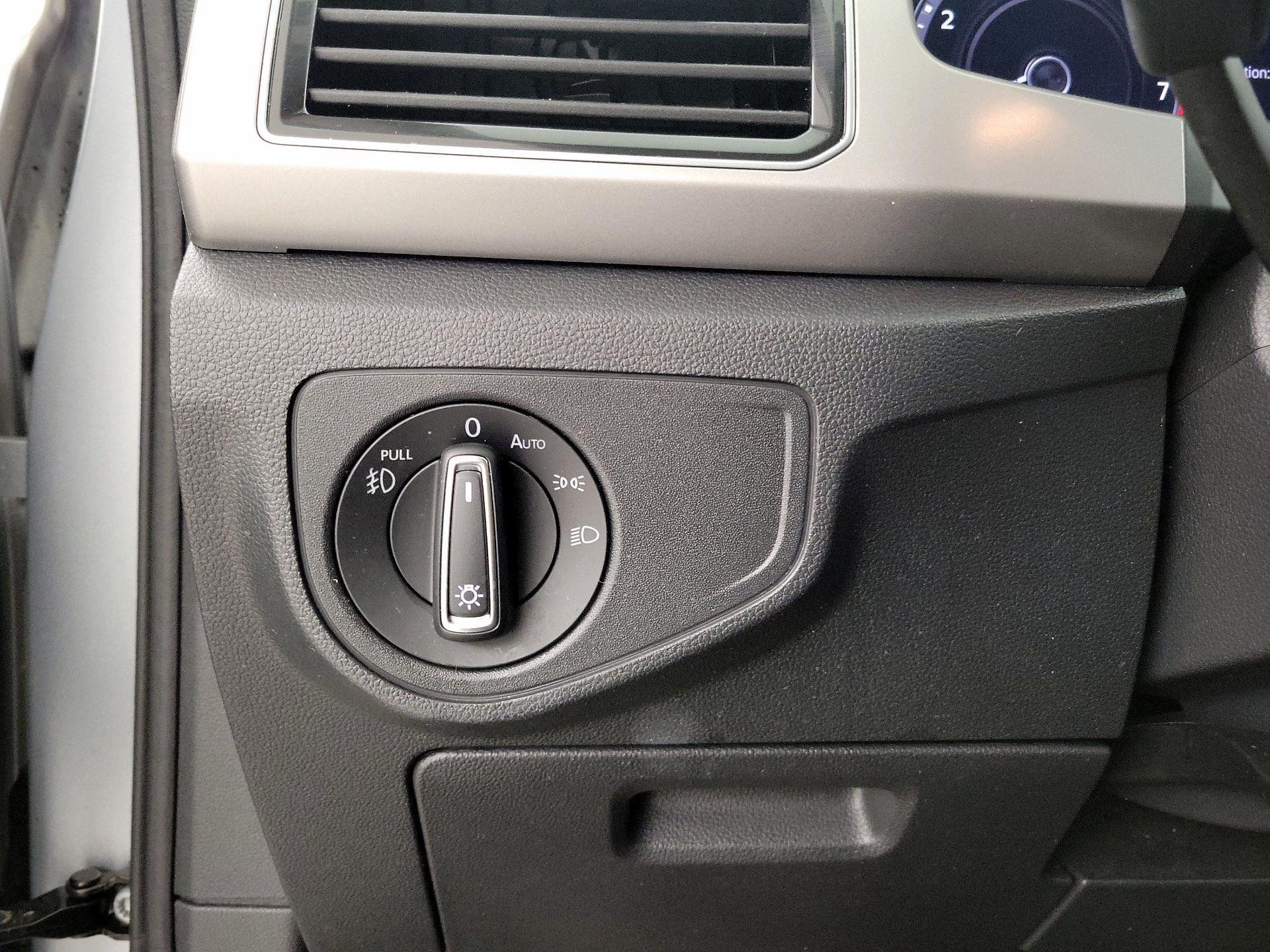 Thumbnail: 2019 Volkswagen Atlas - 13