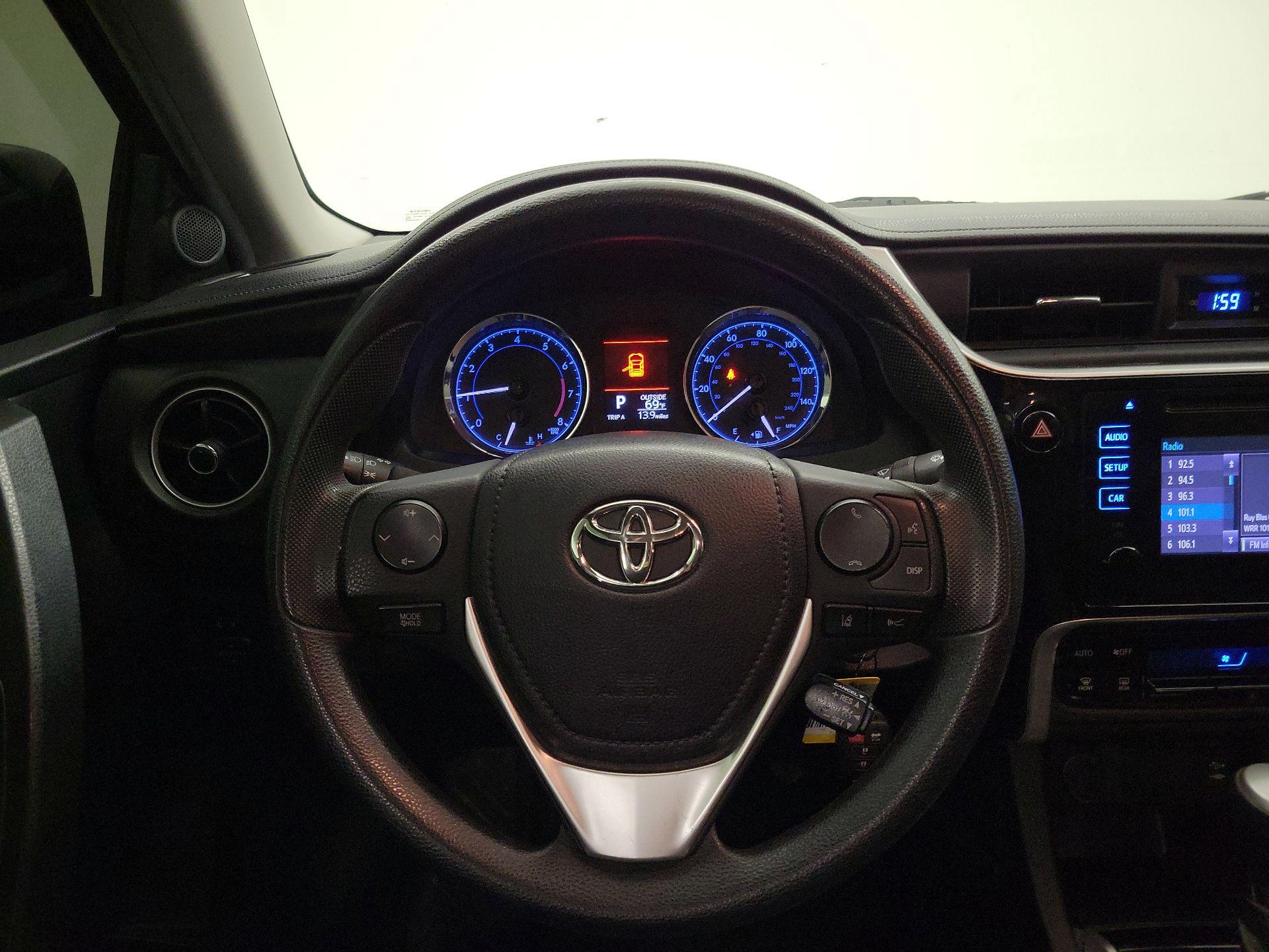 Thumbnail: 2018 Toyota Corolla - 10