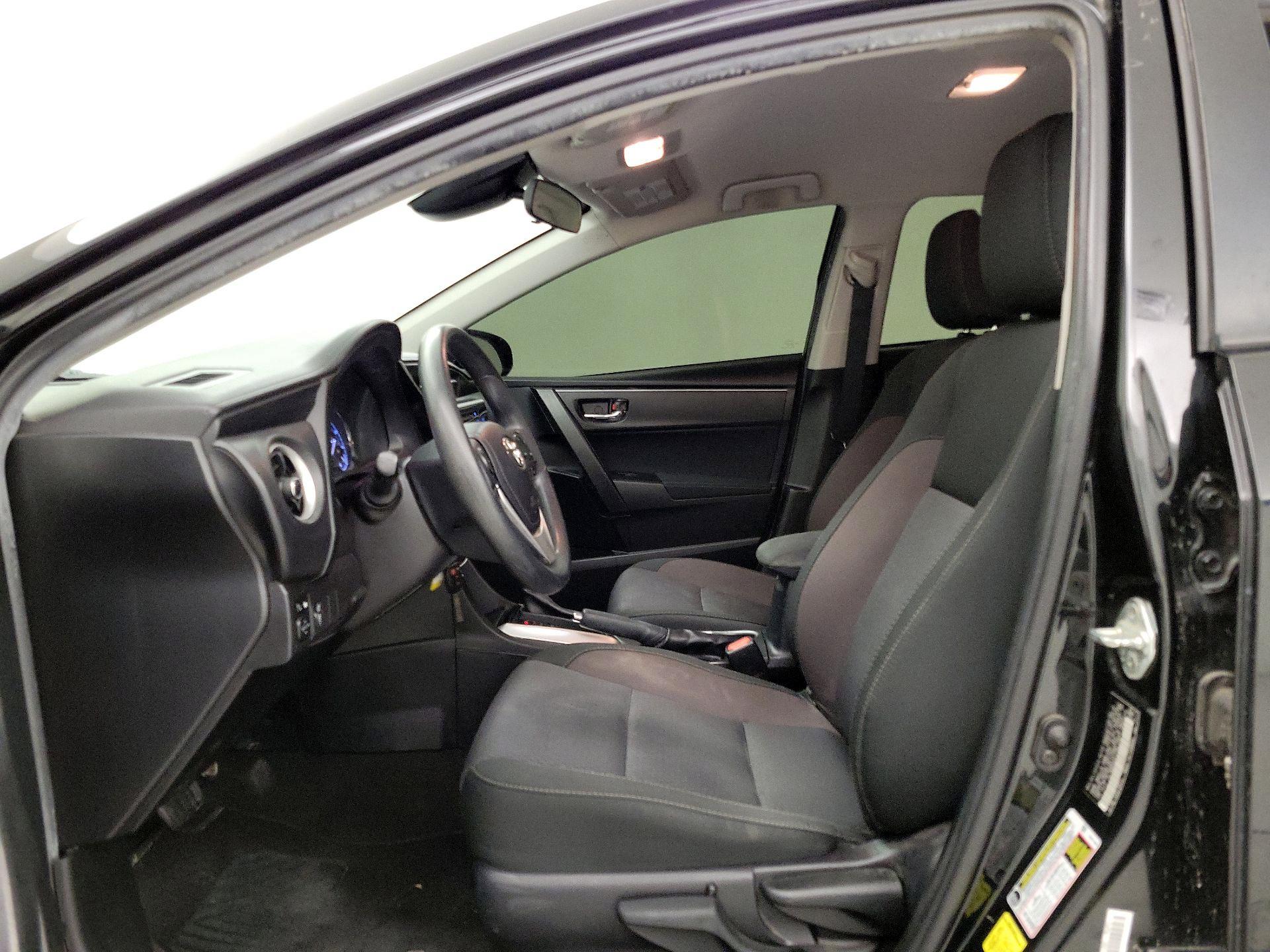 Thumbnail: 2018 Toyota Corolla - 11