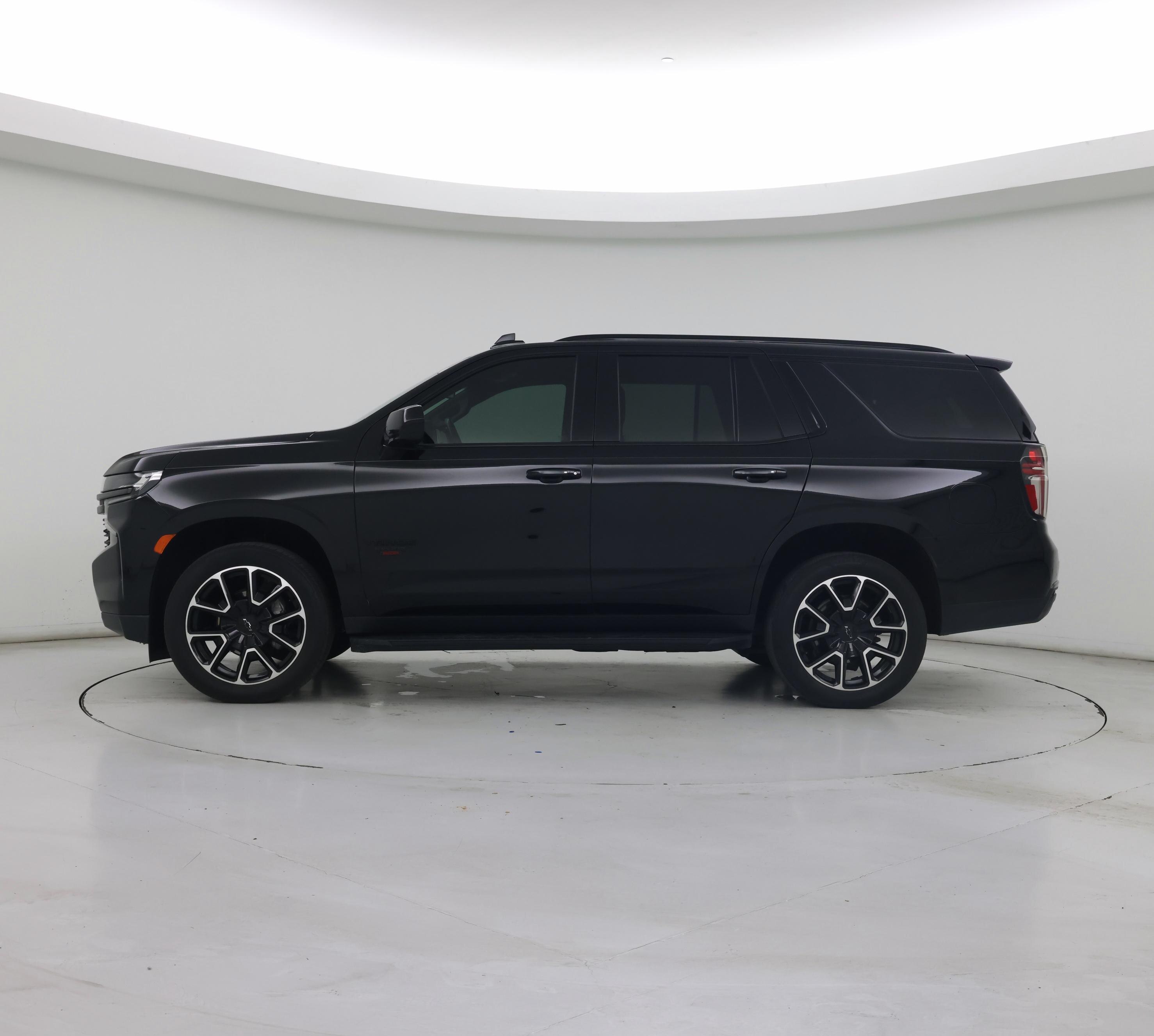 Thumbnail: 2021 Chevrolet Tahoe - 3