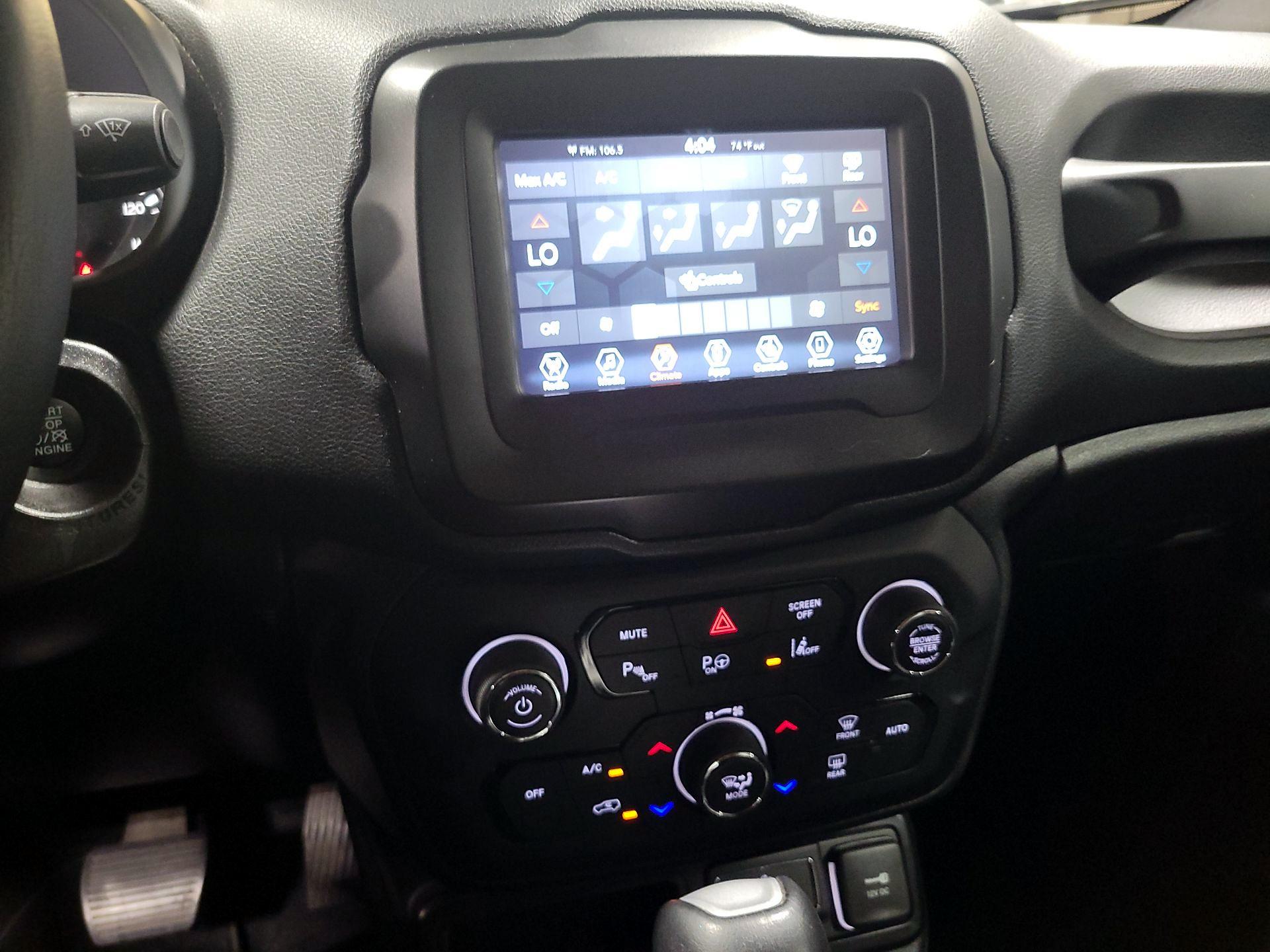 Thumbnail: 2020 Jeep Renegade - 15