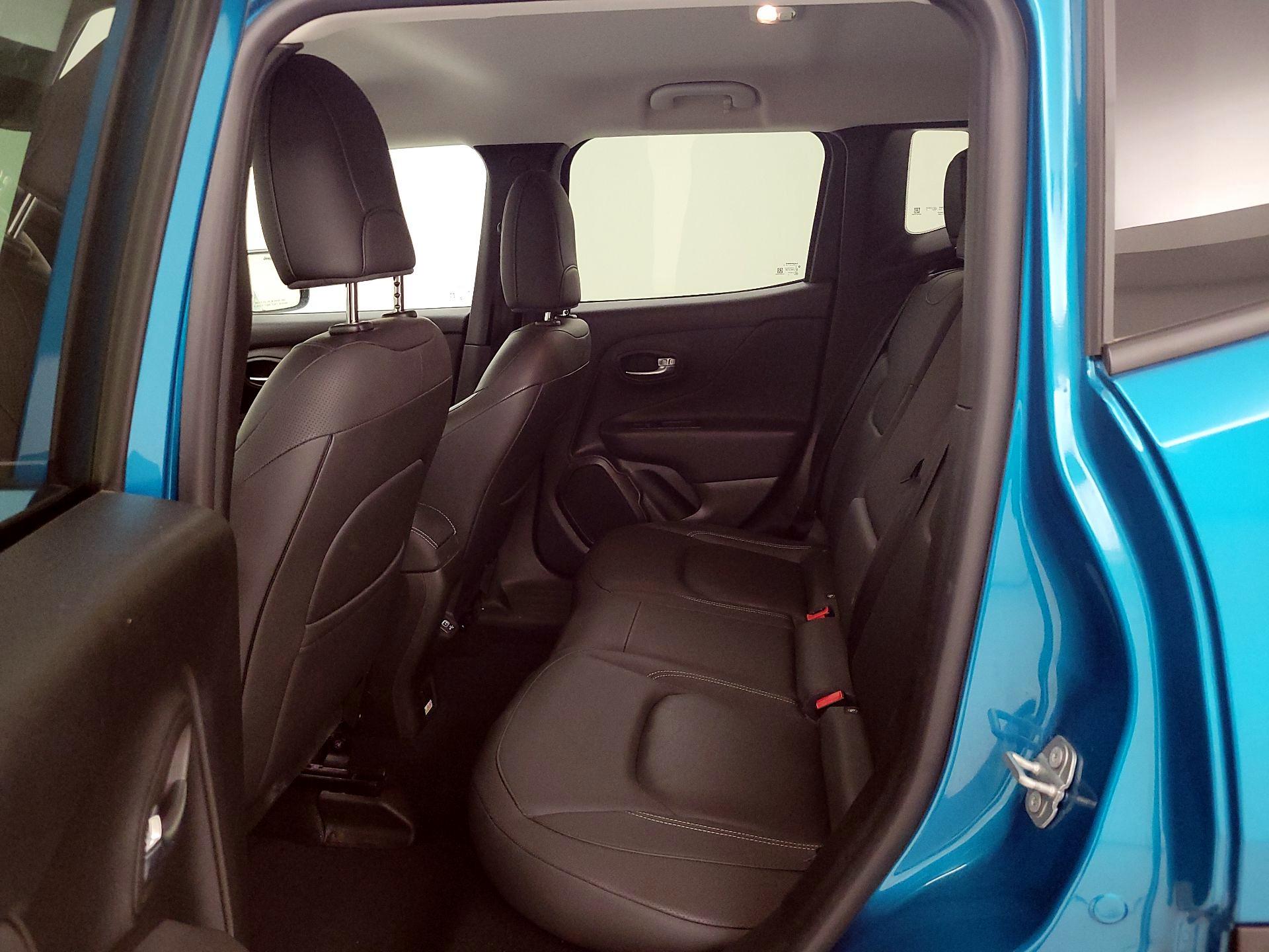 Thumbnail: 2020 Jeep Renegade - 17