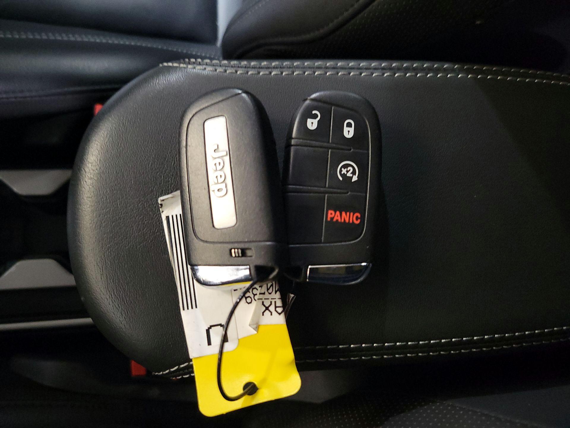 Thumbnail: 2020 Jeep Renegade - 20