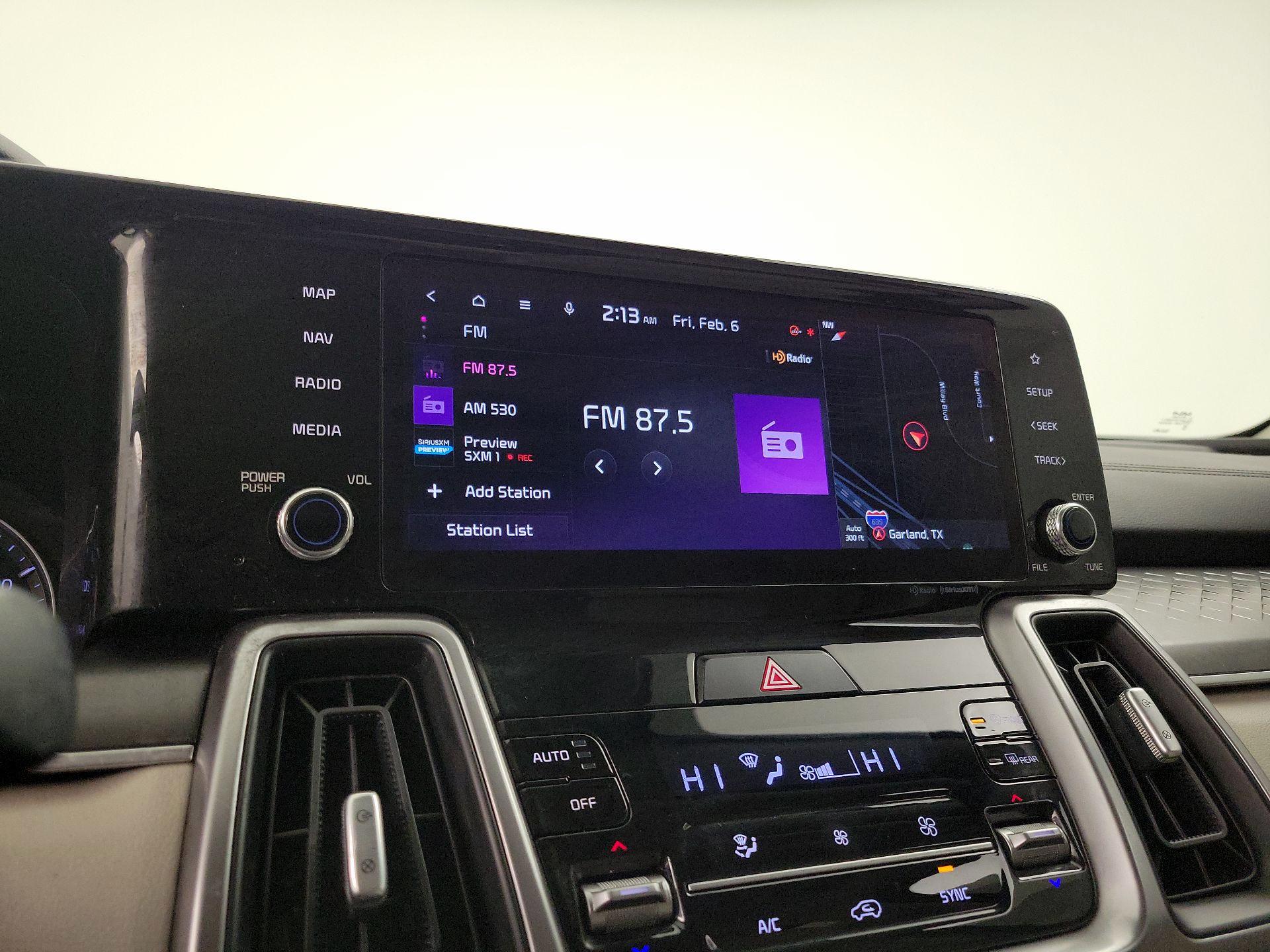 Thumbnail: 2023 Kia Sorento - 16