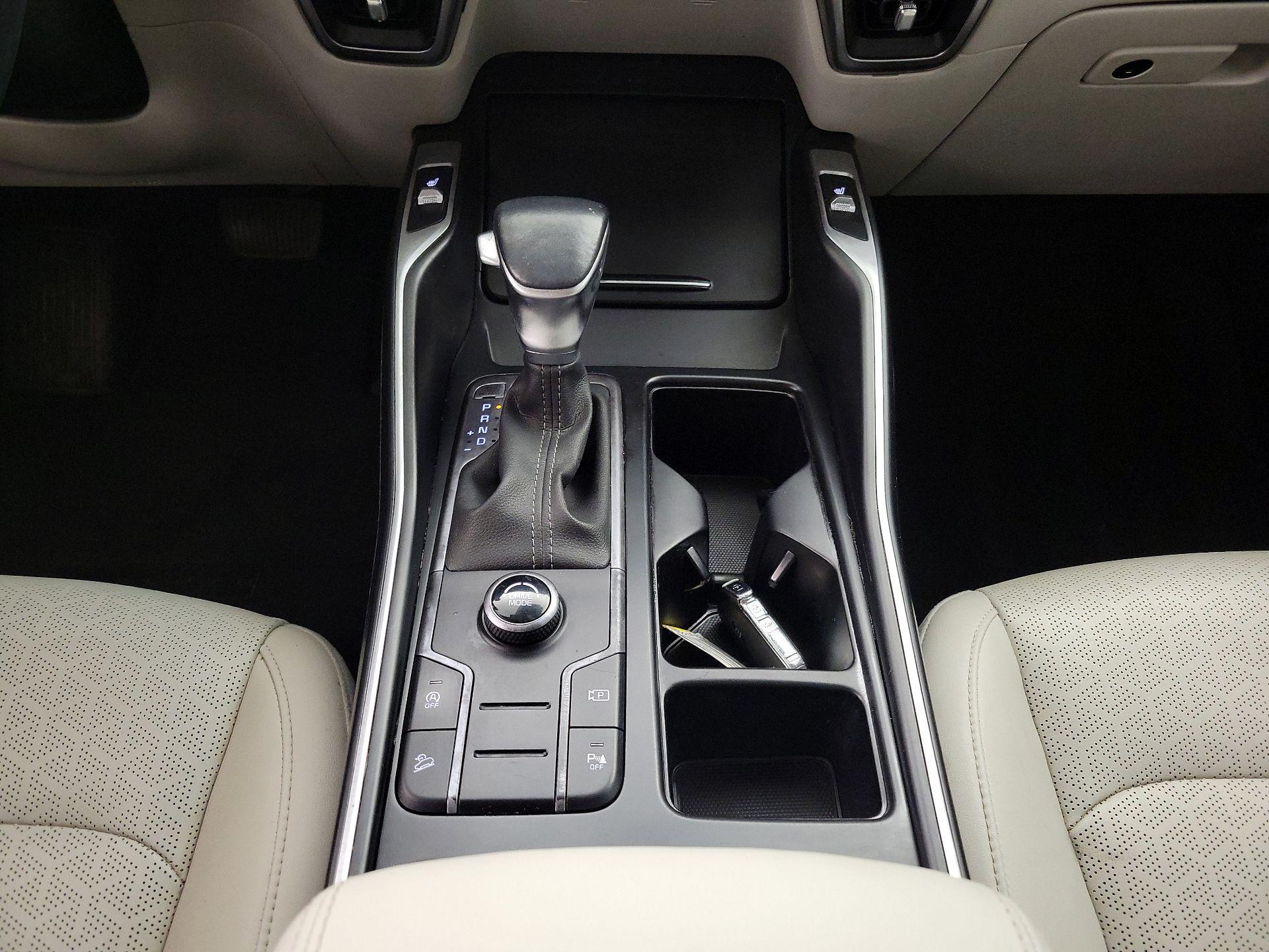 Thumbnail: 2023 Kia Sorento - 18