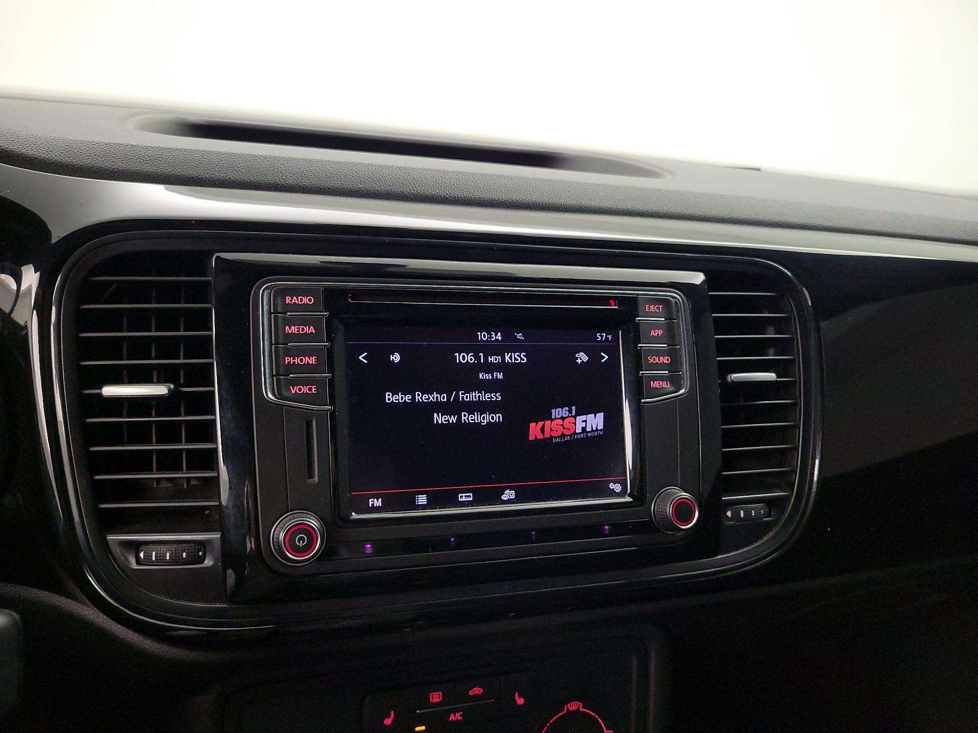 Thumbnail: 2018 Volkswagen Beetle - 15