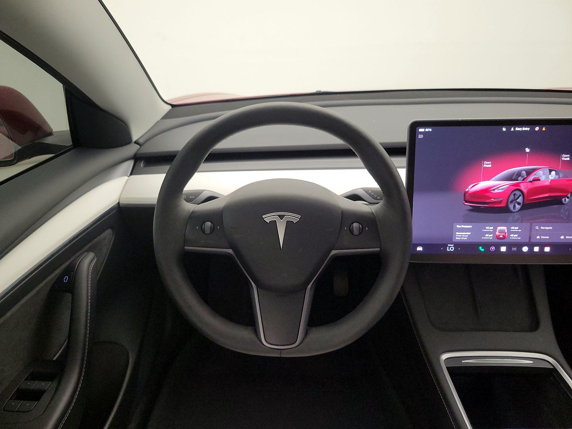 Thumbnail: 2023 Tesla Model 3 - 10