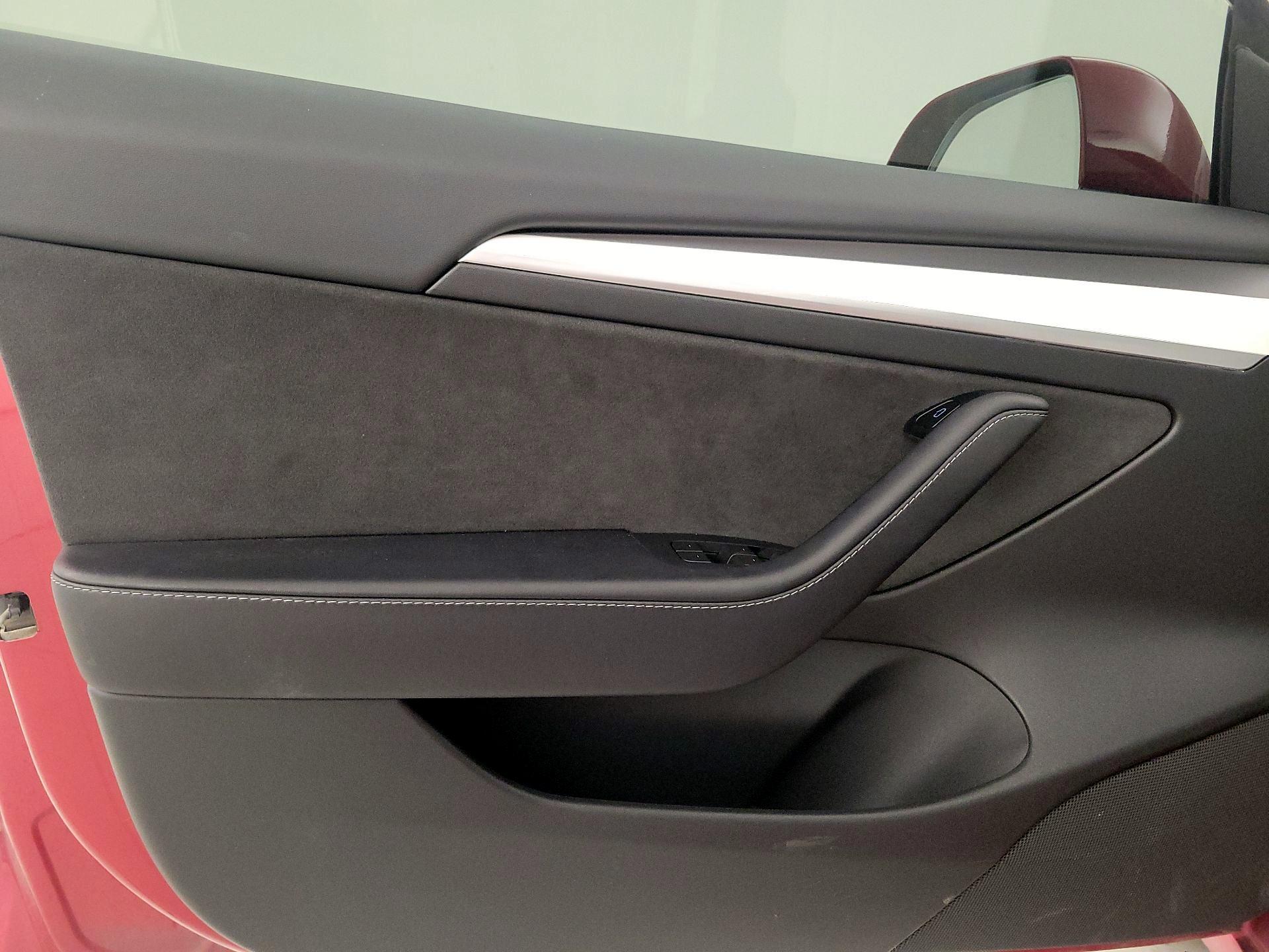 Thumbnail: 2023 Tesla Model 3 - 12