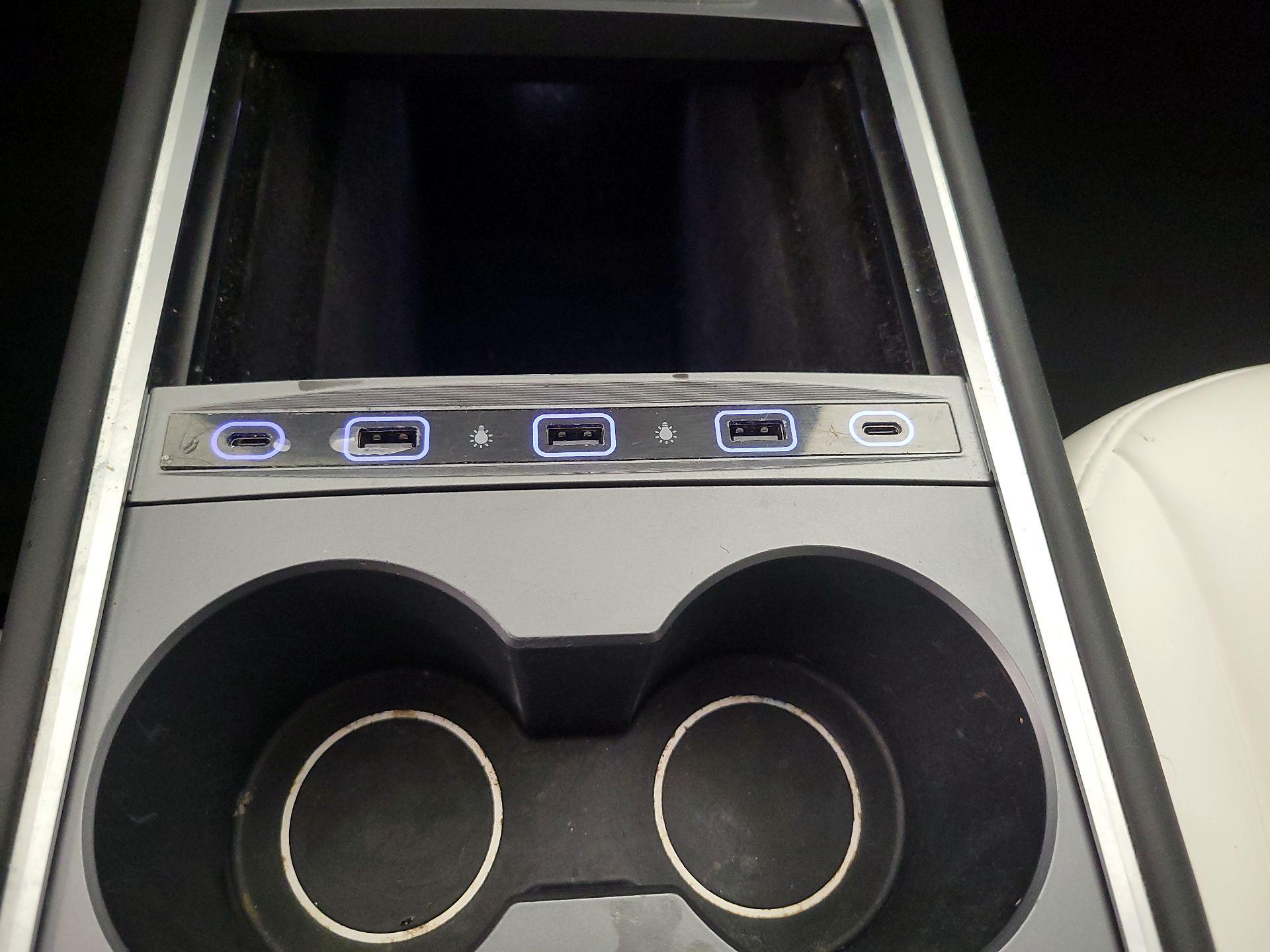 Thumbnail: 2023 Tesla Model 3 - 17