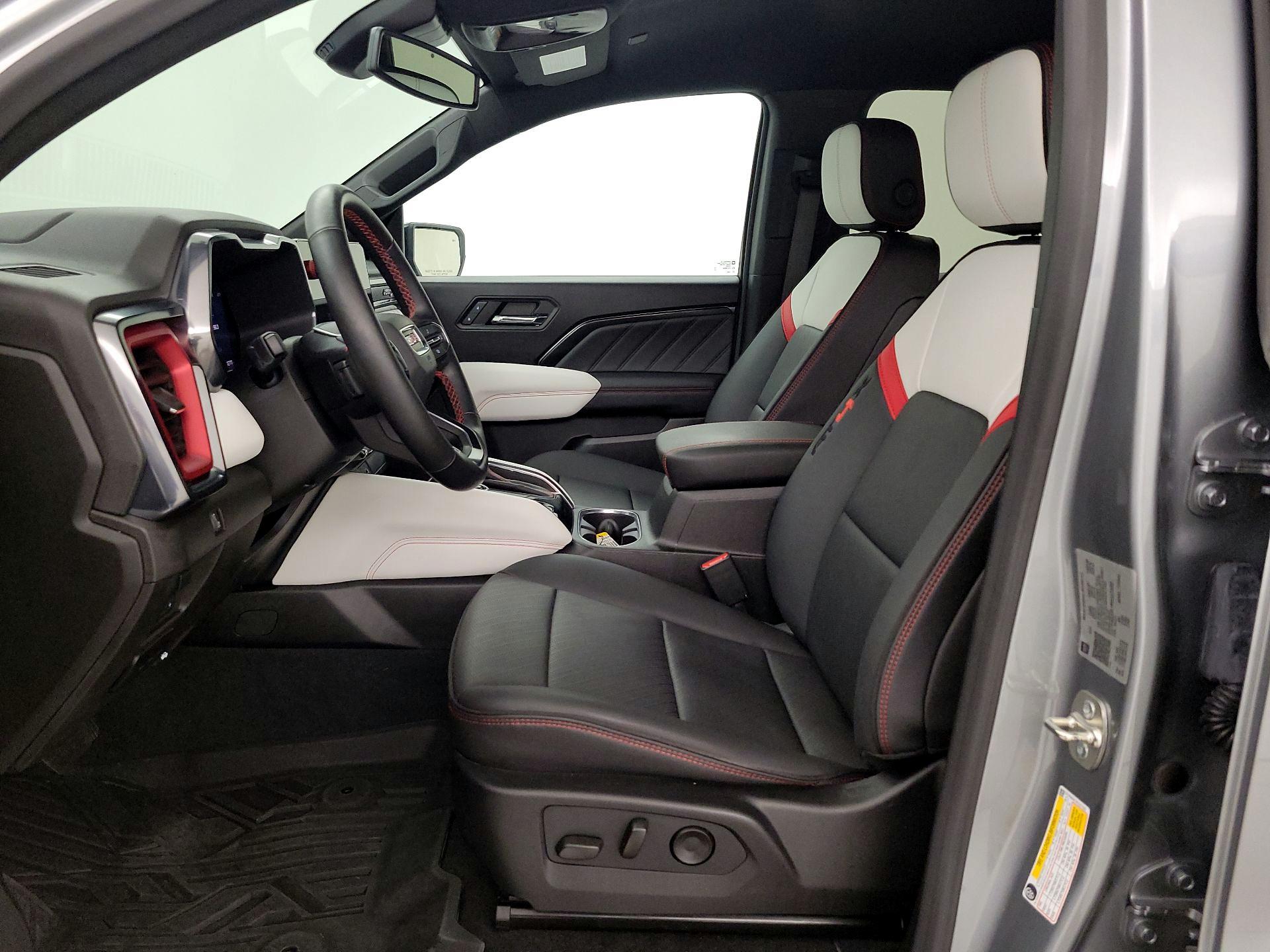 Thumbnail: 2024 GMC Canyon - 11