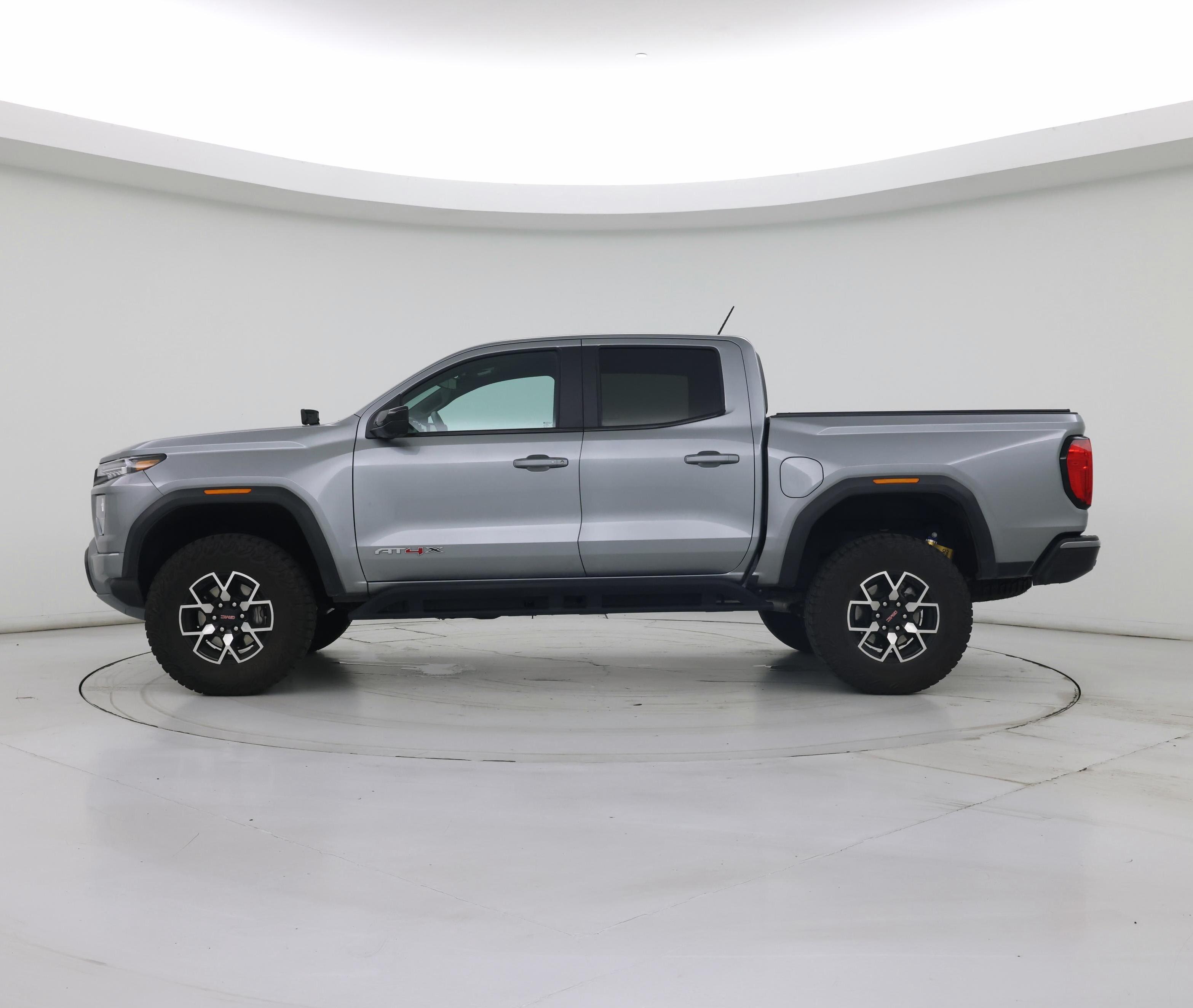 Thumbnail: 2024 GMC Canyon - 3