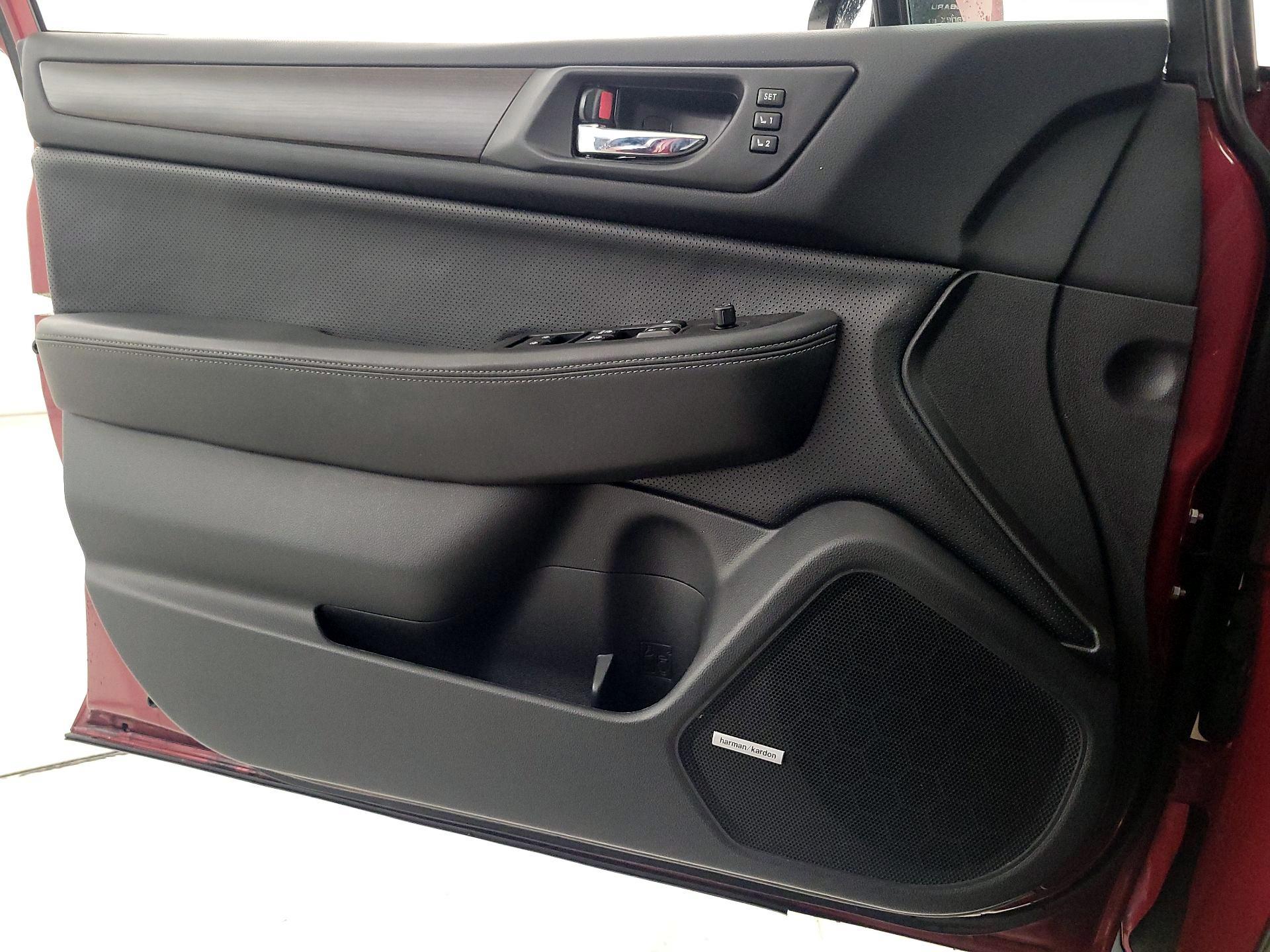 Thumbnail: 2015 Subaru Outback - 12