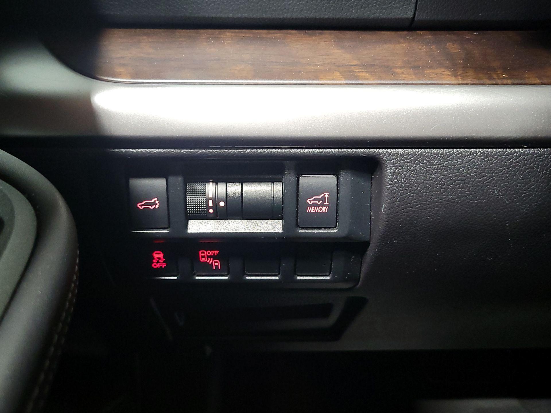 Thumbnail: 2015 Subaru Outback - 13