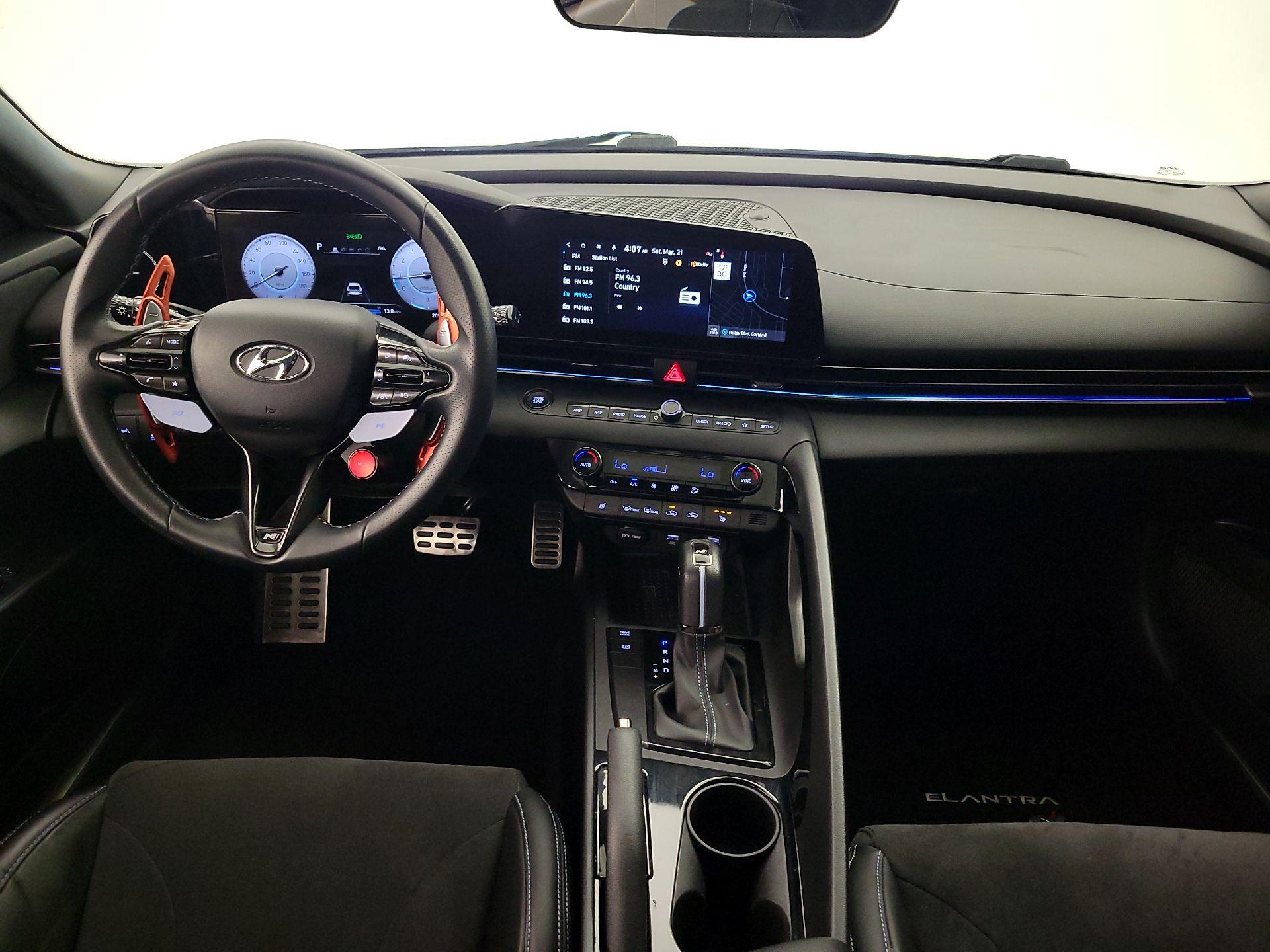 Thumbnail: 2022 Hyundai Elantra - 9