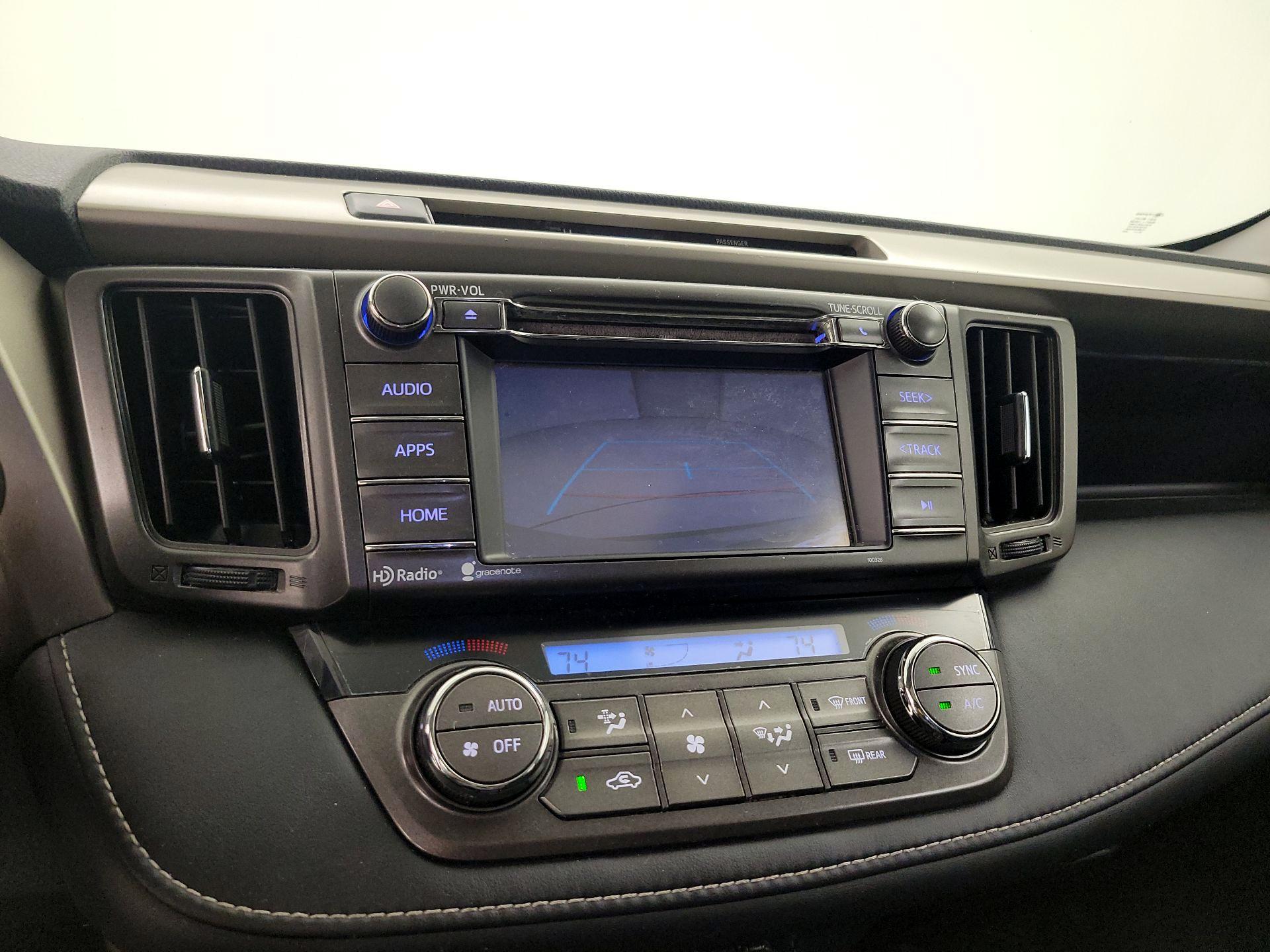 Thumbnail: 2015 Toyota RAV4 - 14