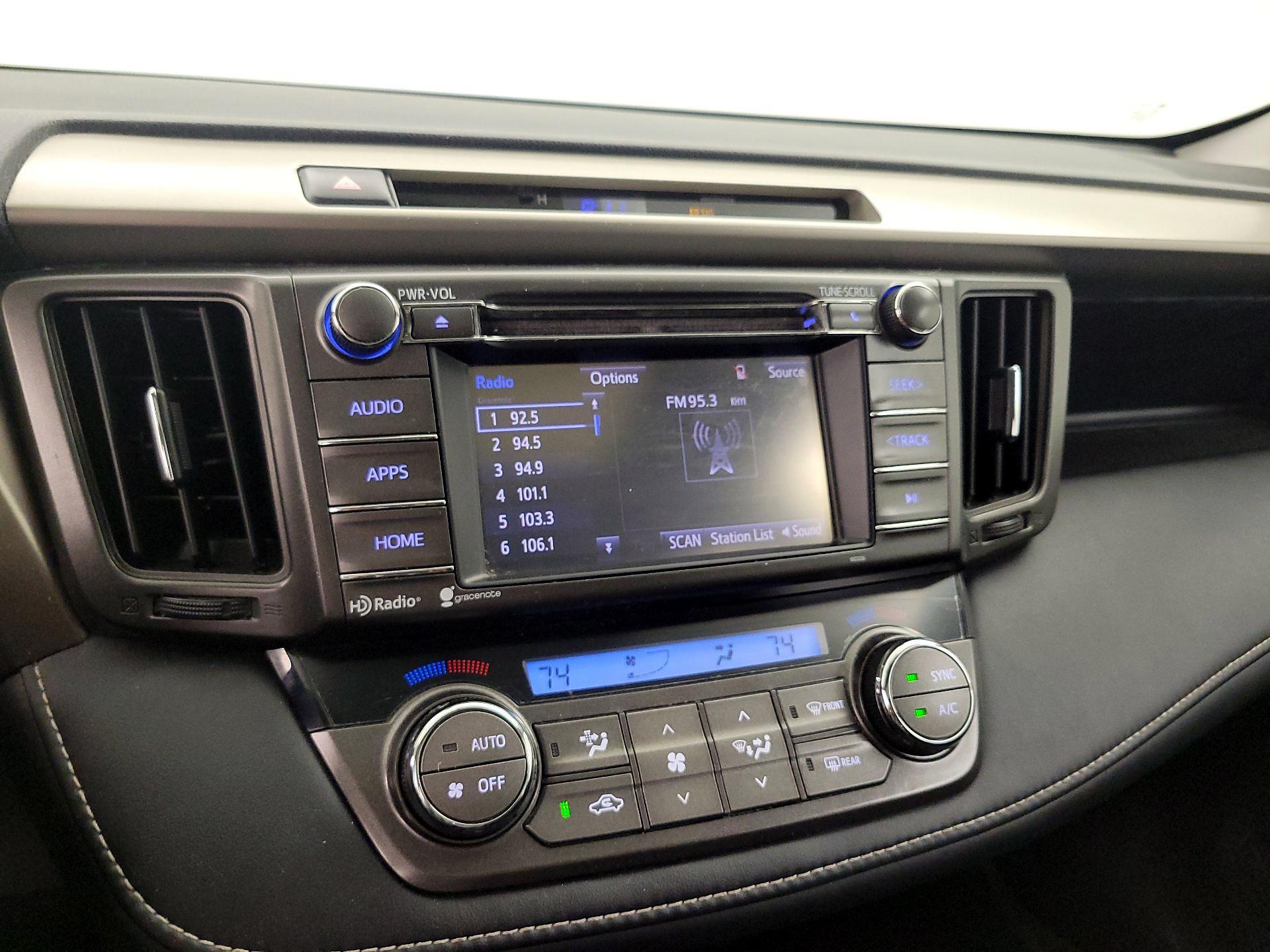 Thumbnail: 2015 Toyota RAV4 - 15