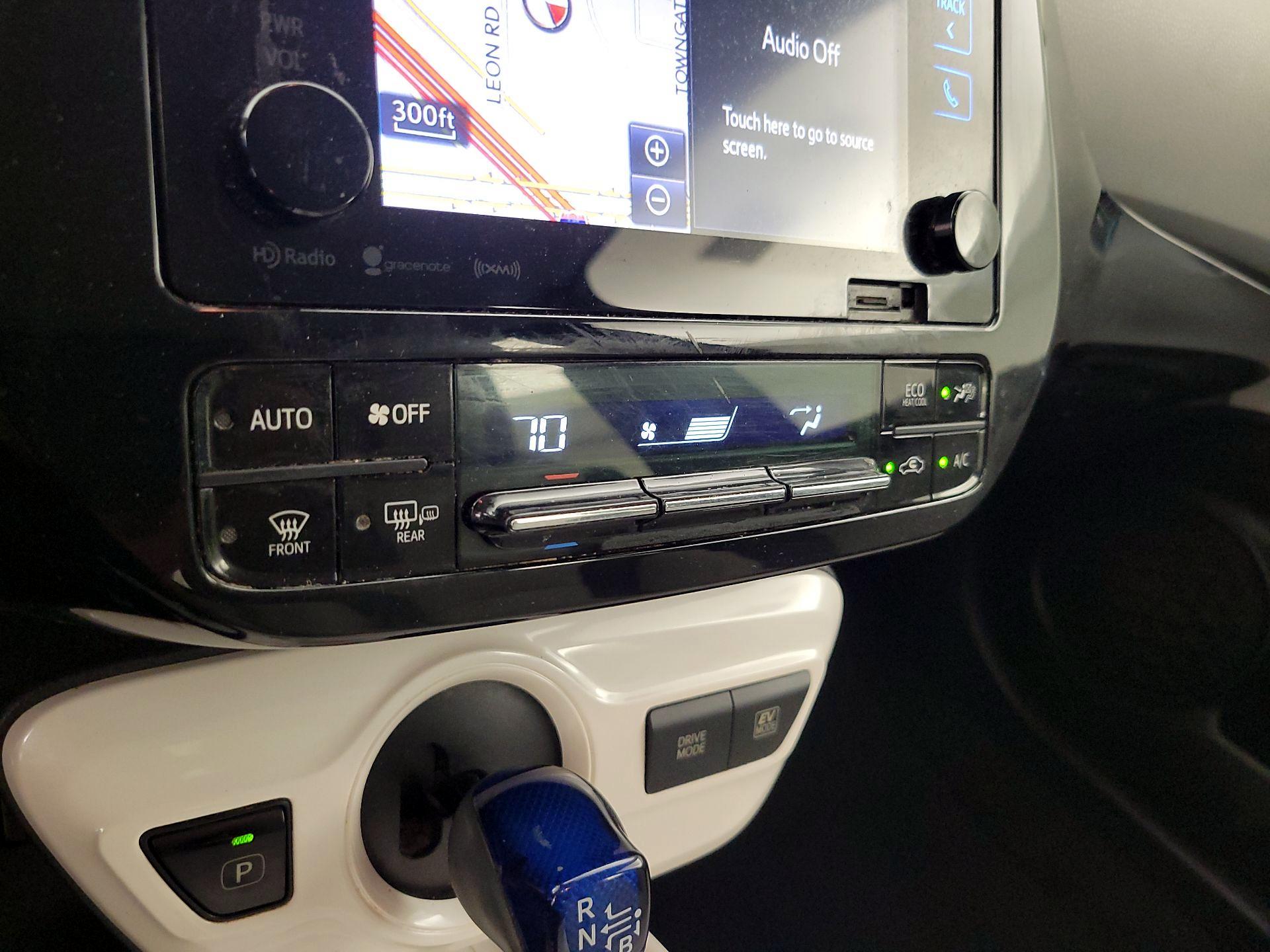 Thumbnail: 2017 Toyota Prius - 16