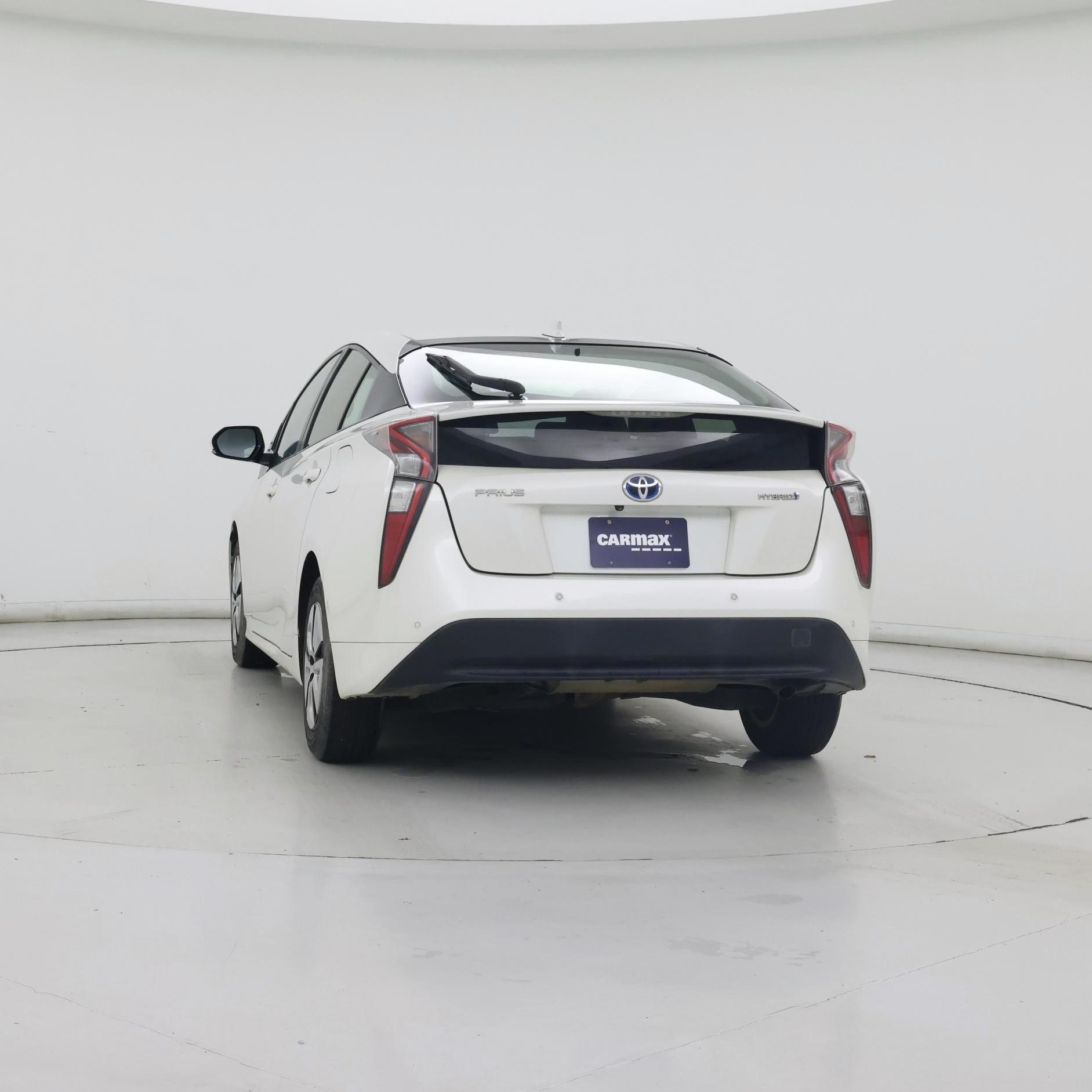 Thumbnail: 2017 Toyota Prius - 6